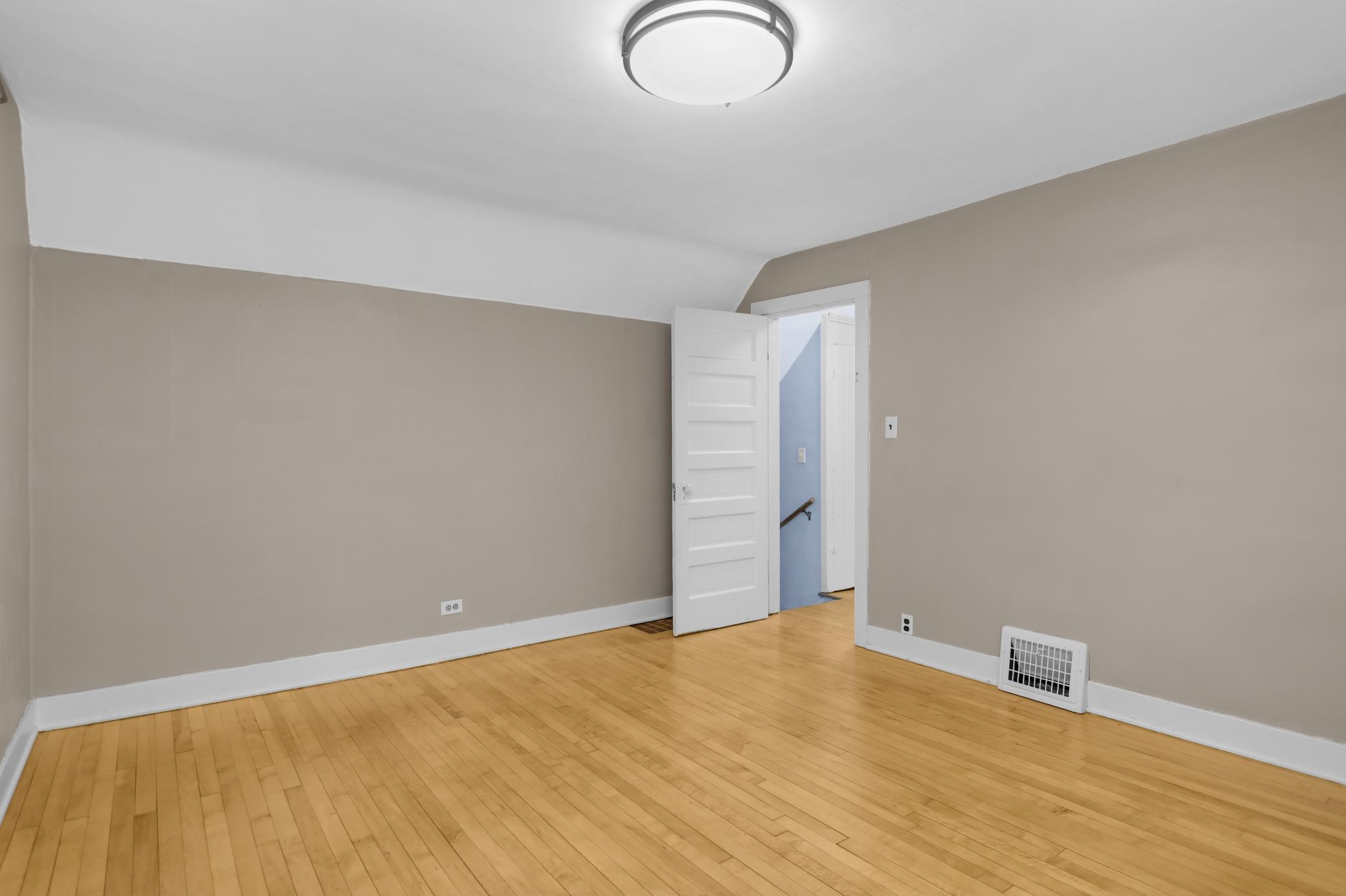 View of Residential at 4231 Wentworth Avenue, Minneapolis MN 55409, Minneapolis (19 of 41) - Mike Wilen | Minnesota Team Real Estate