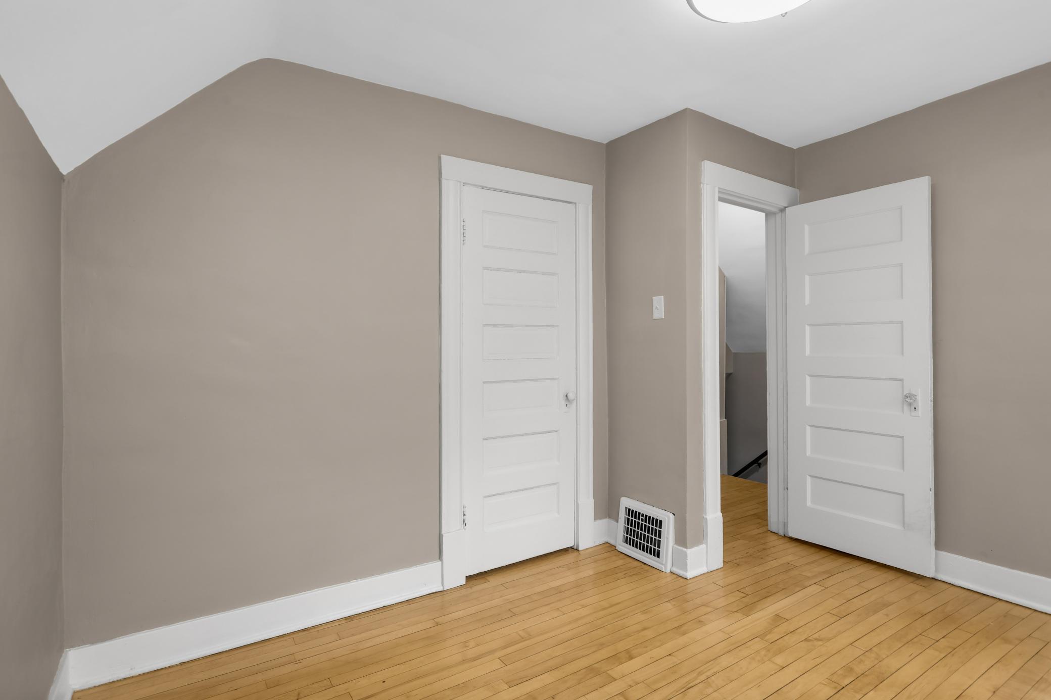 View of Residential at 4231 Wentworth Avenue, Minneapolis MN 55409, Minneapolis (22 of 41) - Mike Wilen | Minnesota Team Real Estate