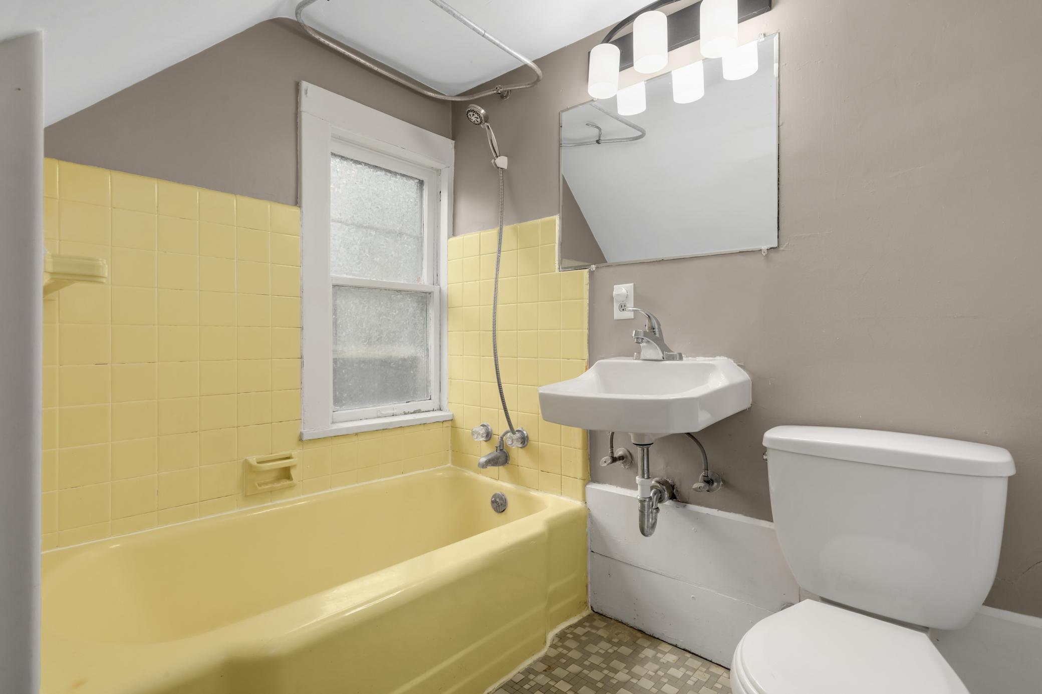 View of Residential at 4231 Wentworth Avenue, Minneapolis MN 55409, Minneapolis (23 of 41) - Mike Wilen | Minnesota Team Real Estate