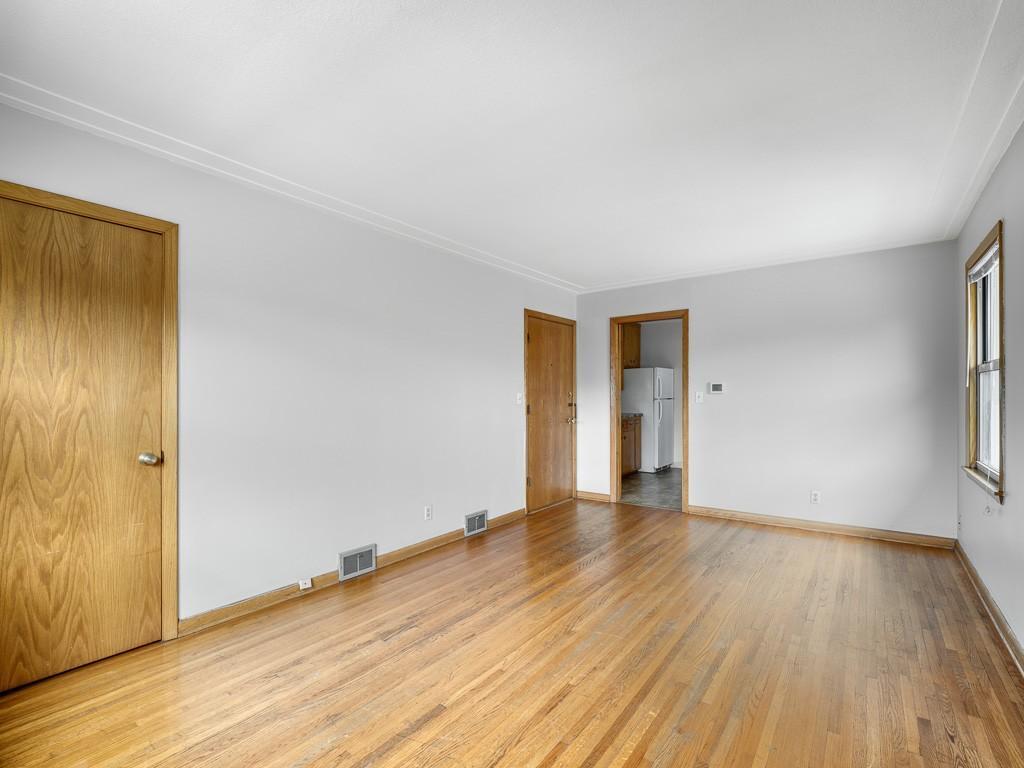 View of Residential Income at 1681 Dayton Avenue, Saint Paul MN 55104, Saint Paul (6 of 16) - Mike Wilen | Minnesota Team Real Estate