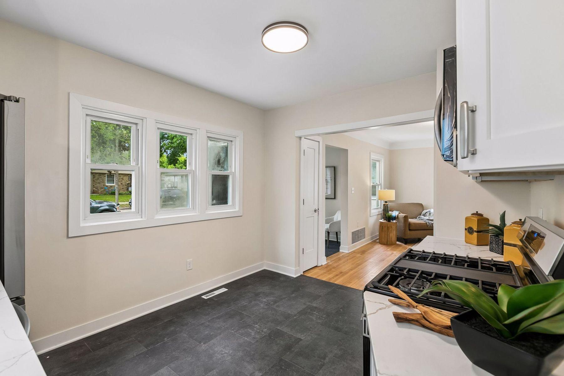 View of Residential at 3243 Washburn Avenue, Minneapolis MN 55412, Minneapolis (12 of 30) - Mike Wilen | Minnesota Team Real Estate