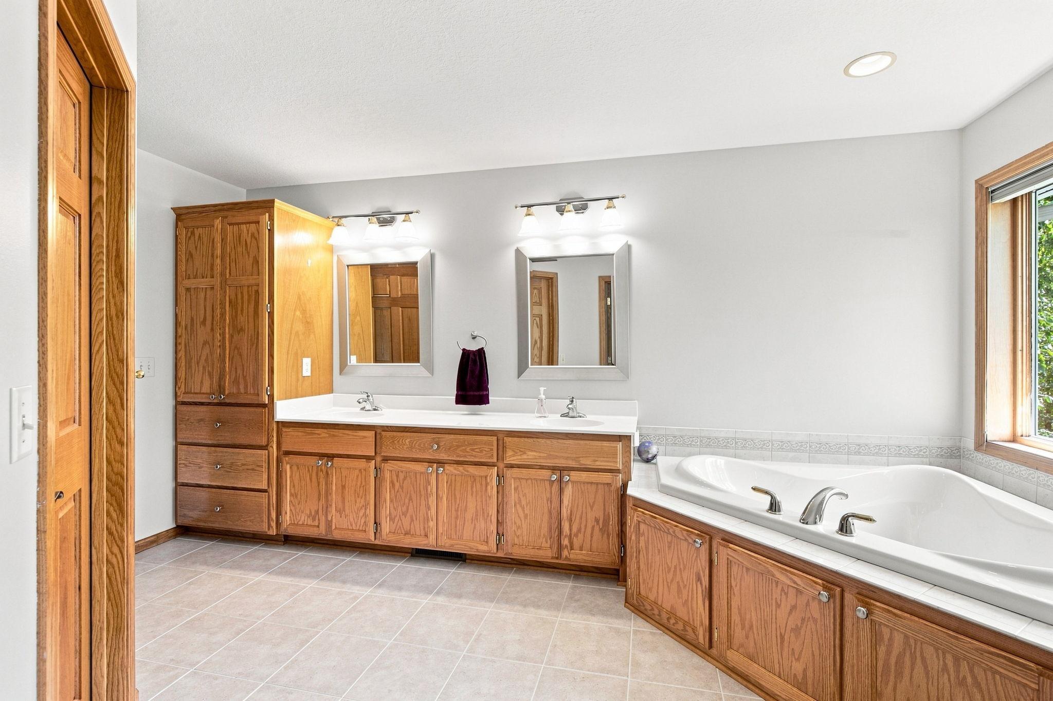 View of Residential at 18129 Jarl Court, Lakeville MN 55044, Lakeville (43 of 69) - Mike Wilen | Minnesota Team Real Estate
