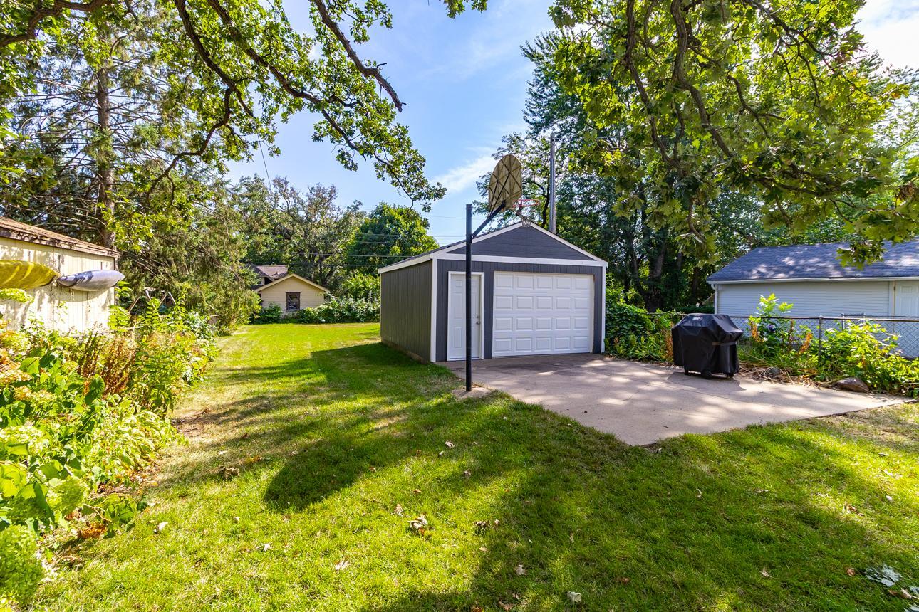 View of Residential at 1714 Hewitt Avenue, Saint Paul MN 55104, Saint Paul (25 of 29) - Mike Wilen | Minnesota Team Real Estate