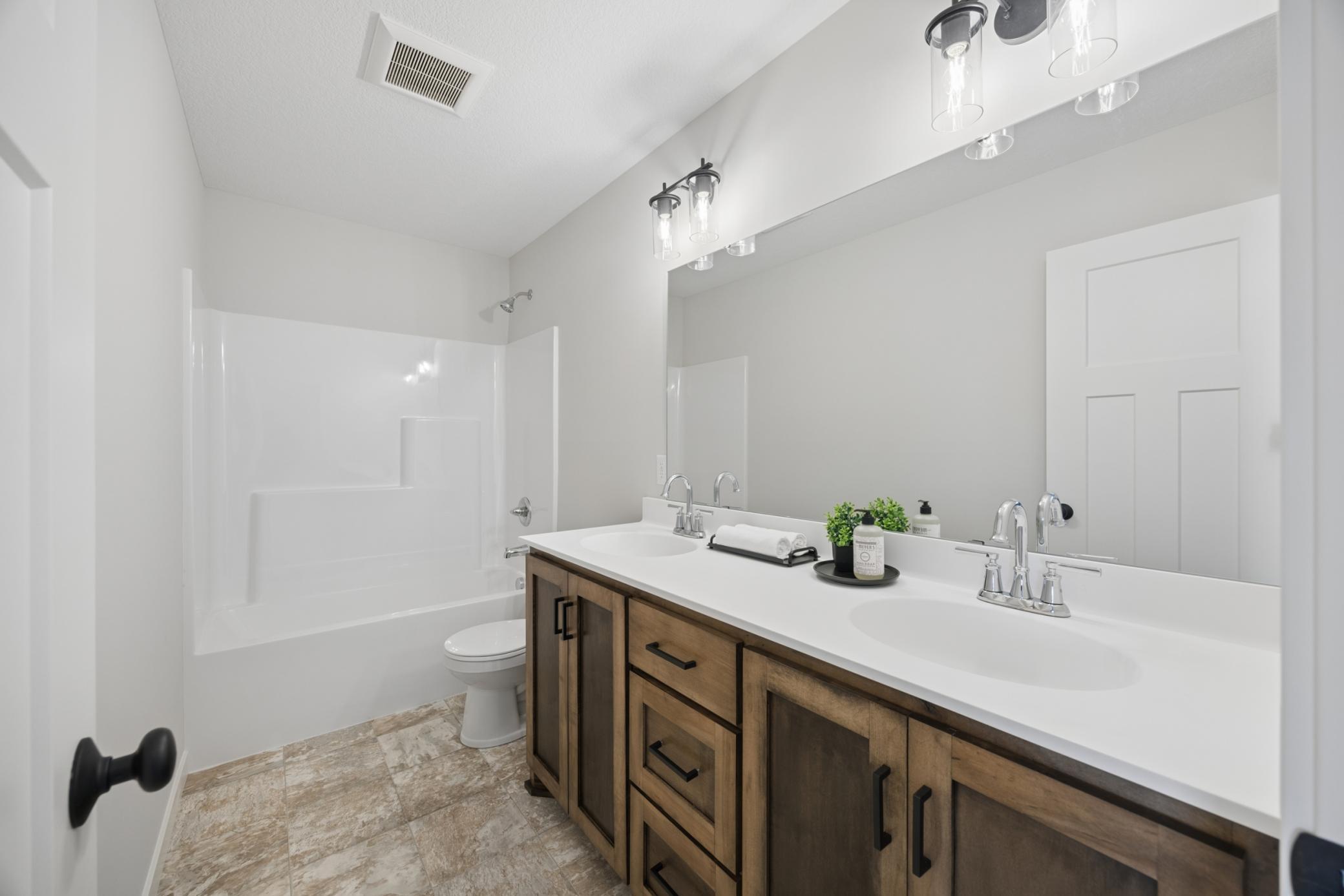 View of Residential at 1104 45th Avenue, Saint Cloud MN 56304, Saint Cloud (21 of 29) - Mike Wilen | Minnesota Team Real Estate