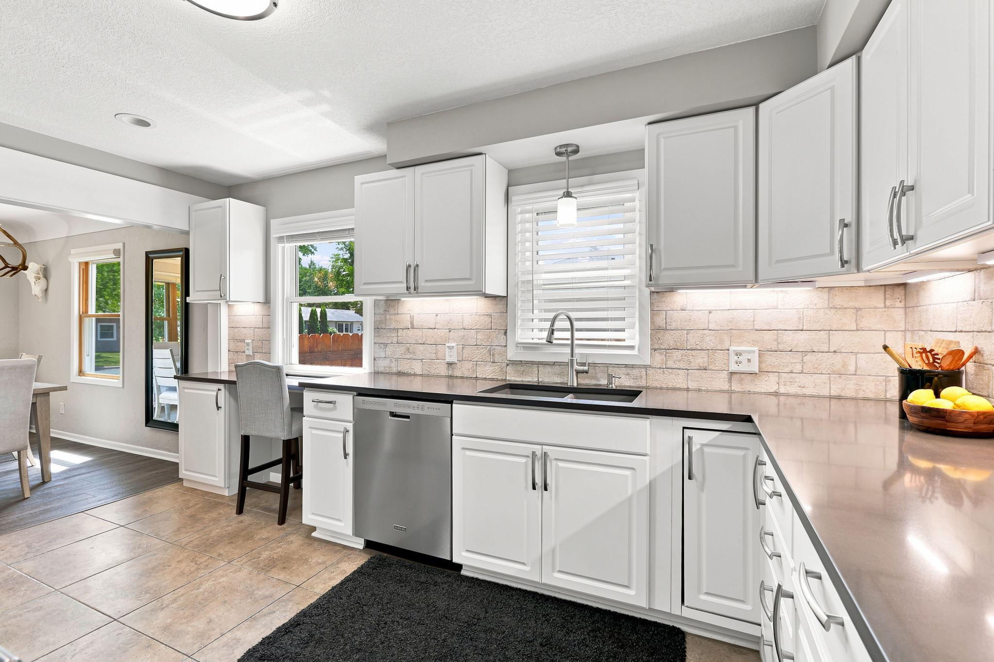 View of Residential at 917 Westwood Lane, Anoka MN 55303, Anoka (12 of 36) - Mike Wilen | Minnesota Team Real Estate