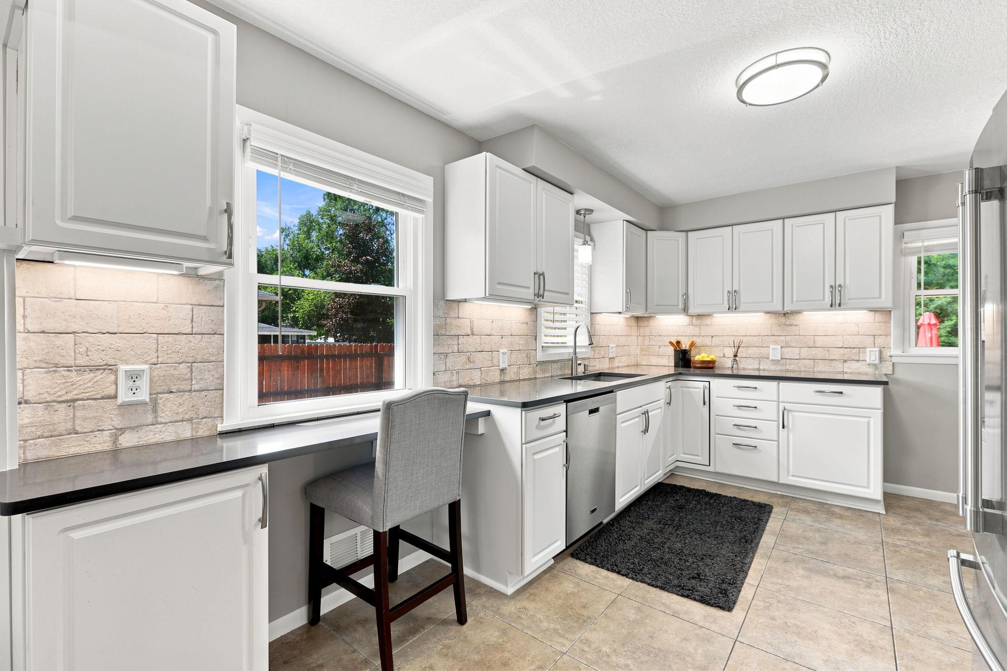 View of Residential at 917 Westwood Lane, Anoka MN 55303, Anoka (10 of 36) - Mike Wilen | Minnesota Team Real Estate
