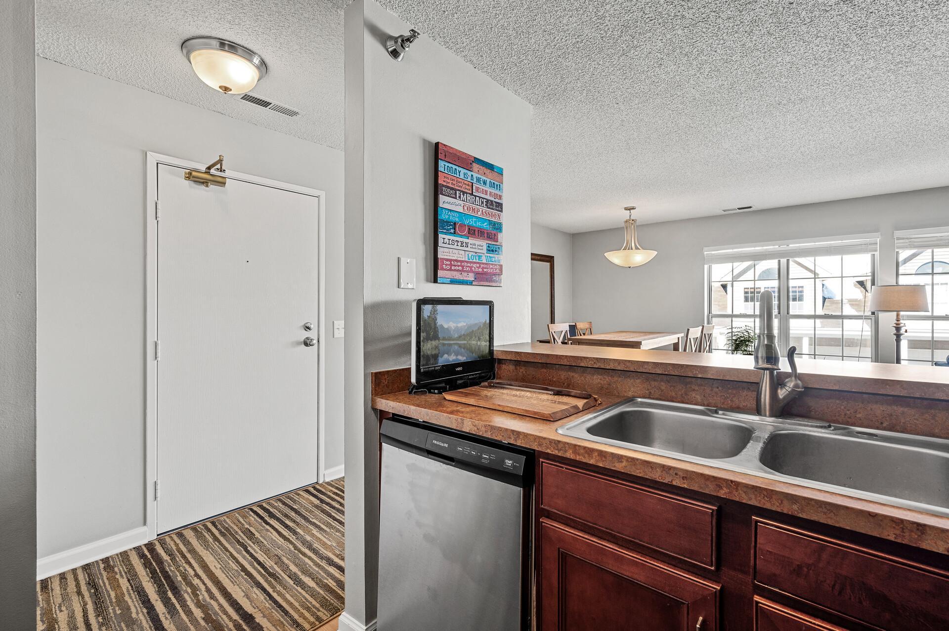 View of Residential at 6020 Chasewood Parkway #203, Minnetonka MN 55343, Minnetonka (9 of 28) - Mike Wilen | Minnesota Team Real Estate
