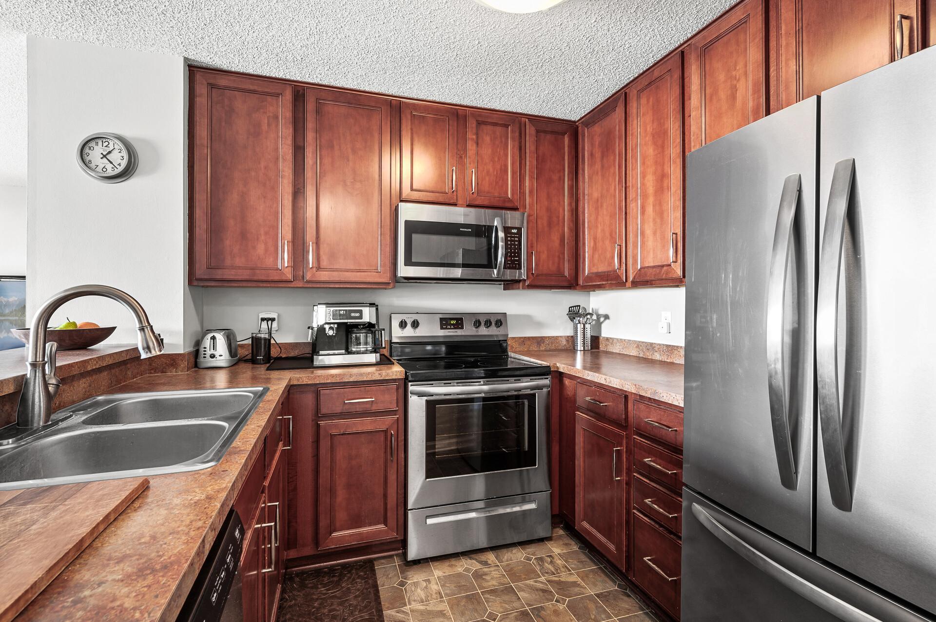 View of Residential at 6020 Chasewood Parkway #203, Minnetonka MN 55343, Minnetonka (25 of 28) - Mike Wilen | Minnesota Team Real Estate