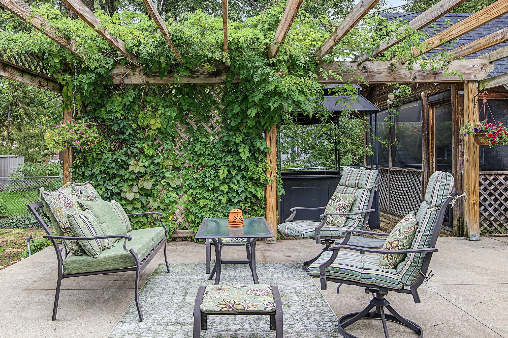 View of Residential at 1947 Arona Street, Roseville MN 55113, Roseville (31 of 45) - Mike Wilen | Minnesota Team Real Estate