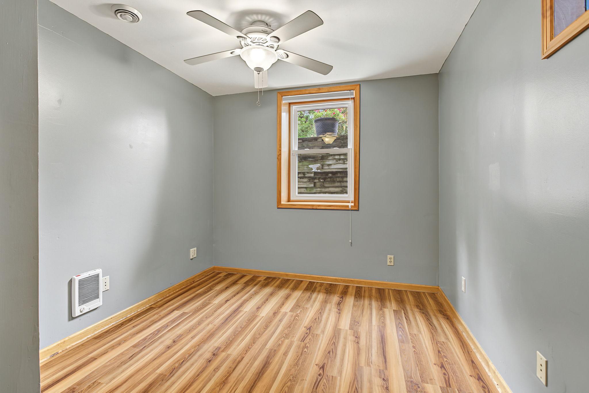 View of Residential at 1947 Arona Street, Roseville MN 55113, Roseville (26 of 45) - Mike Wilen | Minnesota Team Real Estate