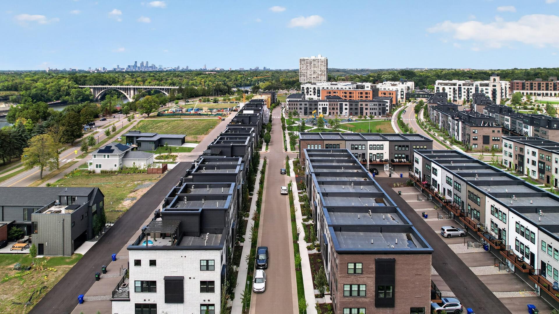 View of Residential at 850 Mount Curve Boulevard #C, Saint Paul MN 55116, Saint Paul (116 of 120) - Mike Wilen | Minnesota Team Real Estate