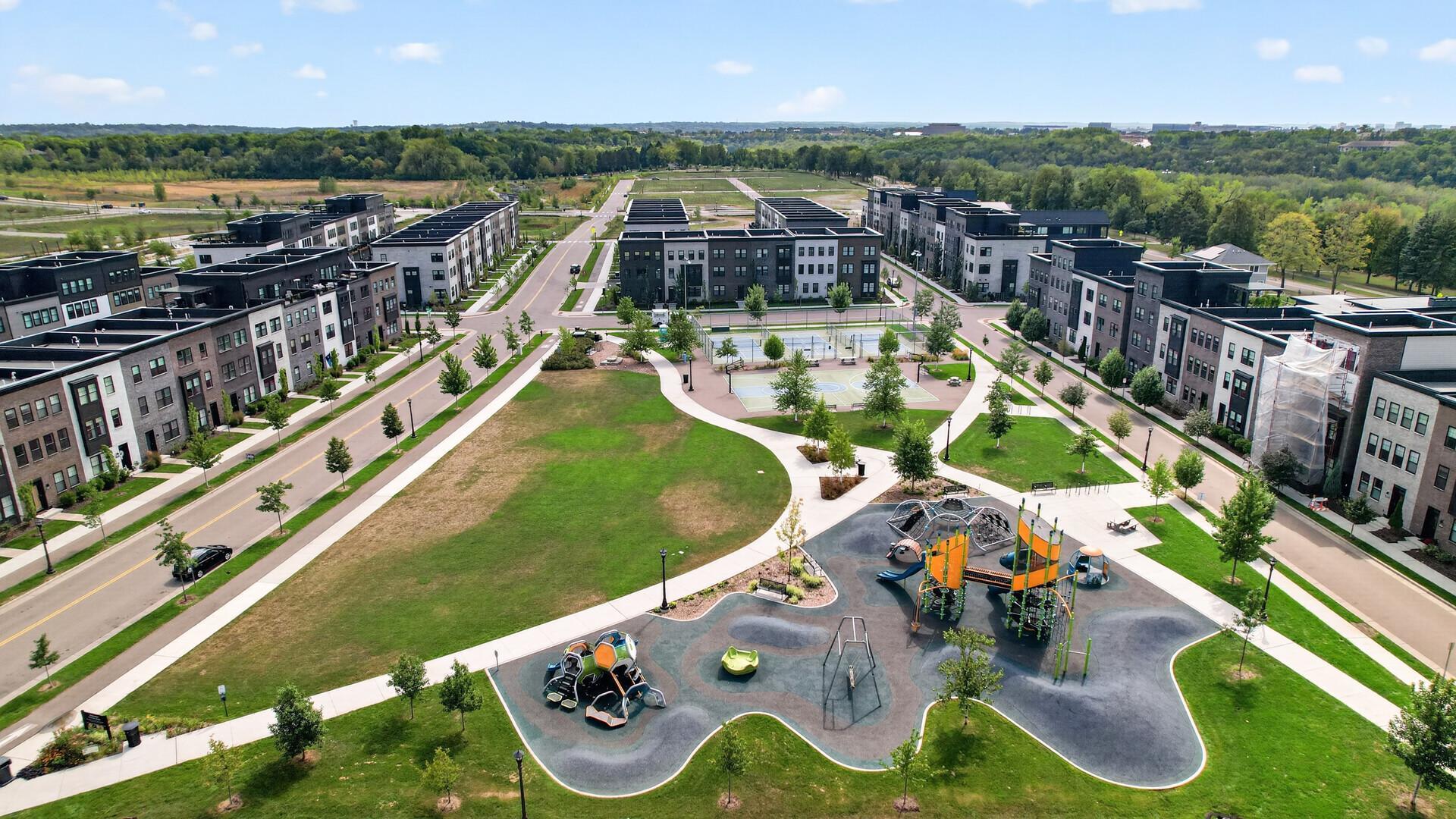 View of Residential at 850 Mount Curve Boulevard #C, Saint Paul MN 55116, Saint Paul (111 of 120) - Mike Wilen | Minnesota Team Real Estate