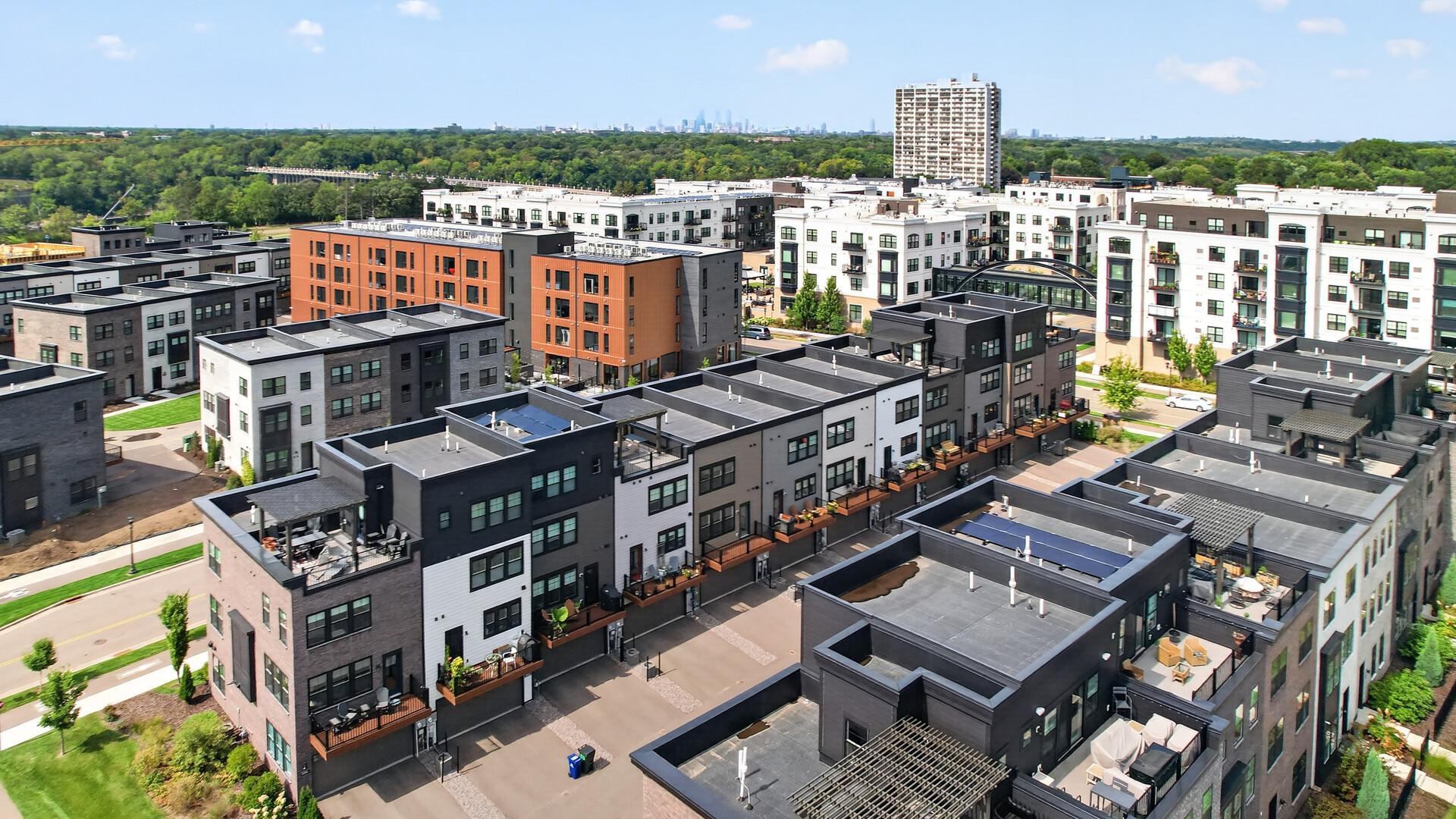 View of Residential at 850 Mount Curve Boulevard #C, Saint Paul MN 55116, Saint Paul (108 of 120) - Mike Wilen | Minnesota Team Real Estate
