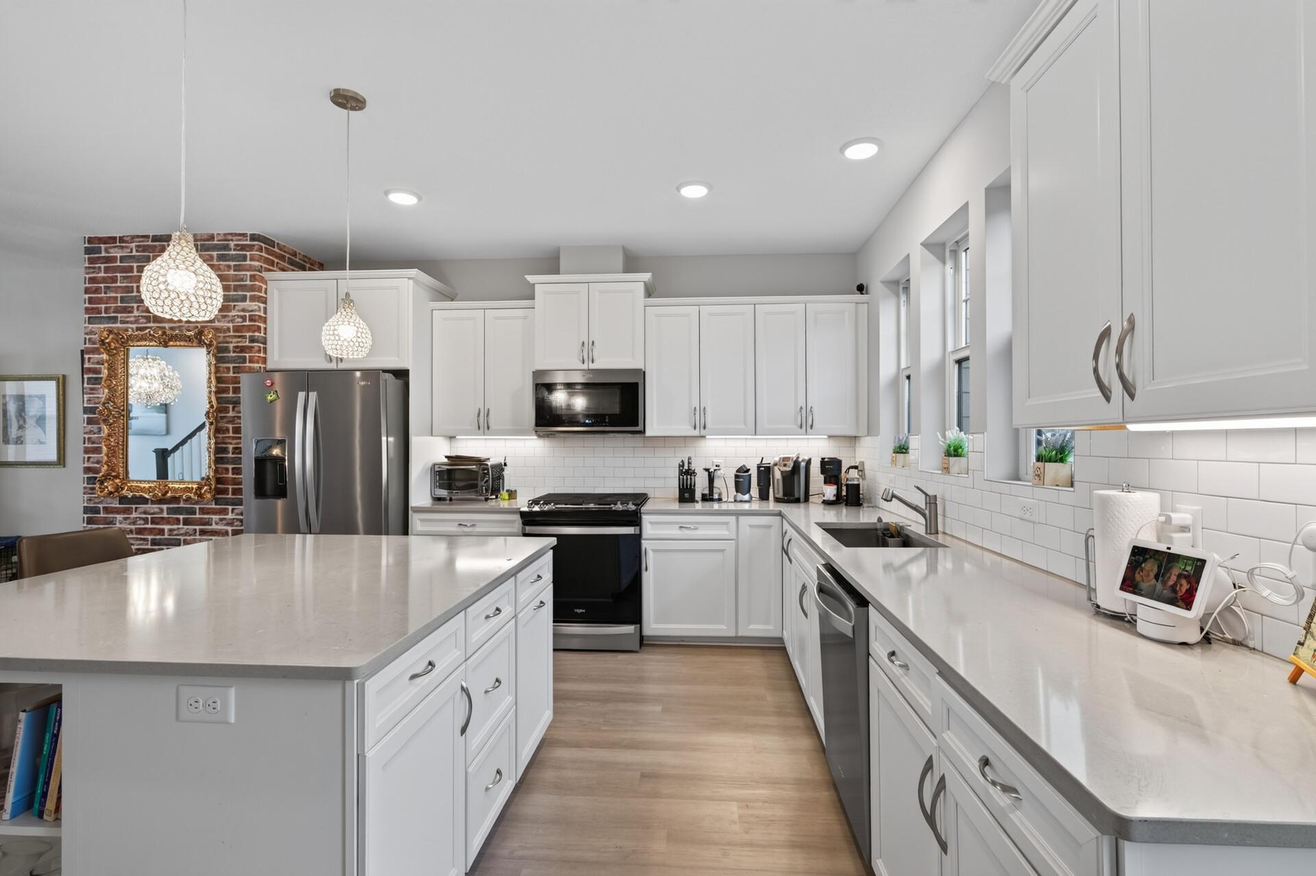 View of Residential at 850 Mount Curve Boulevard #C, Saint Paul MN 55116, Saint Paul (60 of 120) - Mike Wilen | Minnesota Team Real Estate