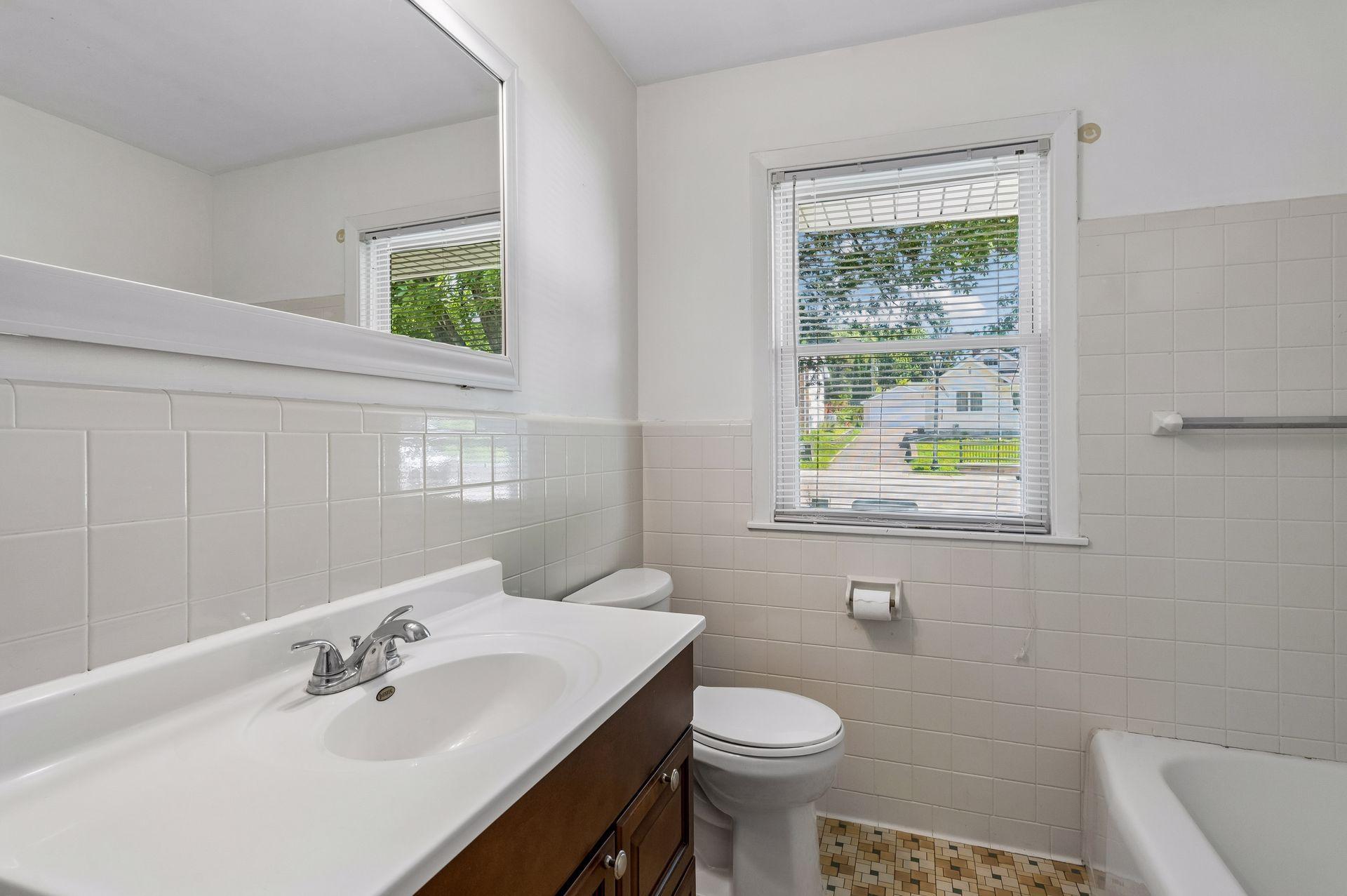 View of Residential at 3104 Silver Lake Road, Saint Anthony MN 55418, Saint Anthony (17 of 41) - Mike Wilen | Minnesota Team Real Estate
