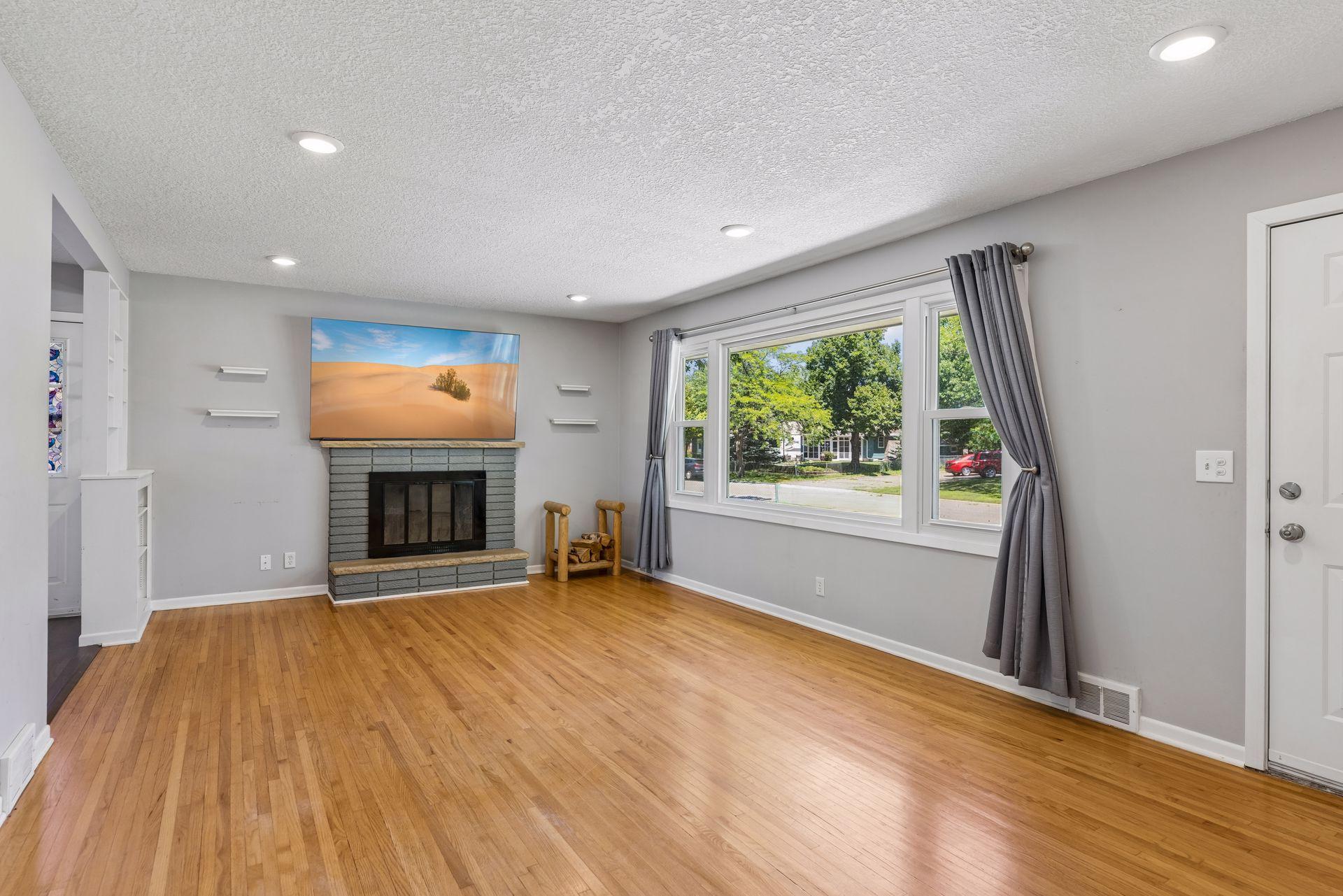 View of Residential at 6625 Wyoming Avenue, Brooklyn Park MN 55428, Brooklyn Park (8 of 40) - Mike Wilen | Minnesota Team Real Estate