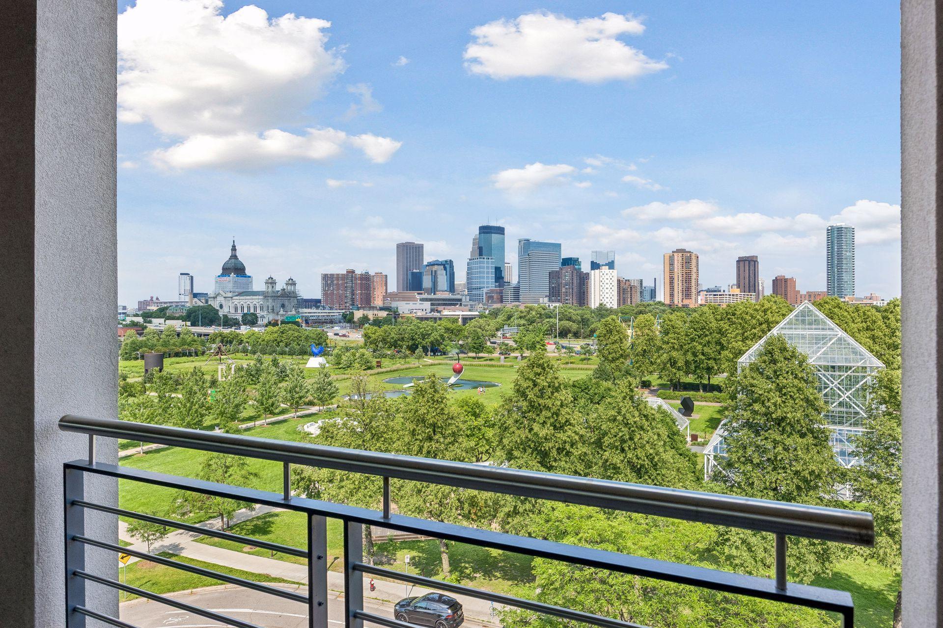 View of Residential at 301 Kenwood Parkway #602, Minneapolis MN 55403, Minneapolis (18 of 35) - Mike Wilen | Minnesota Team Real Estate