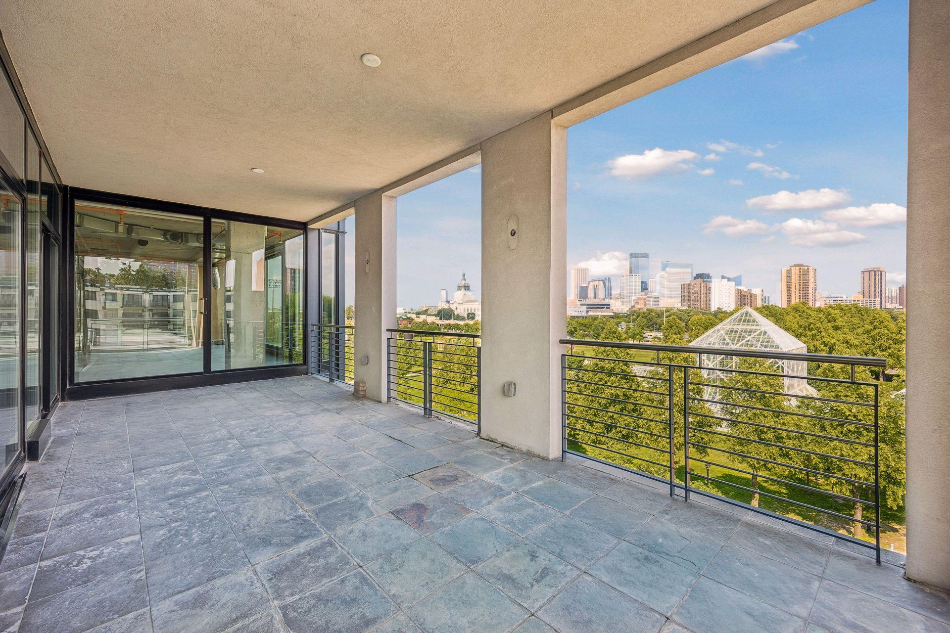 View of Residential at 301 Kenwood Parkway #602, Minneapolis MN 55403, Minneapolis (20 of 35) - Mike Wilen | Minnesota Team Real Estate