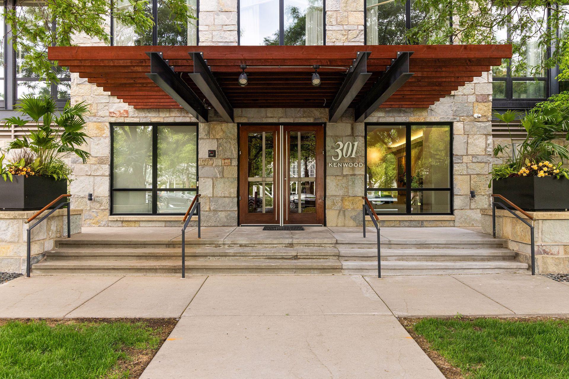 View of Residential at 301 Kenwood Parkway #600, Minneapolis MN 55403, Minneapolis (27 of 43) - Mike Wilen | Minnesota Team Real Estate