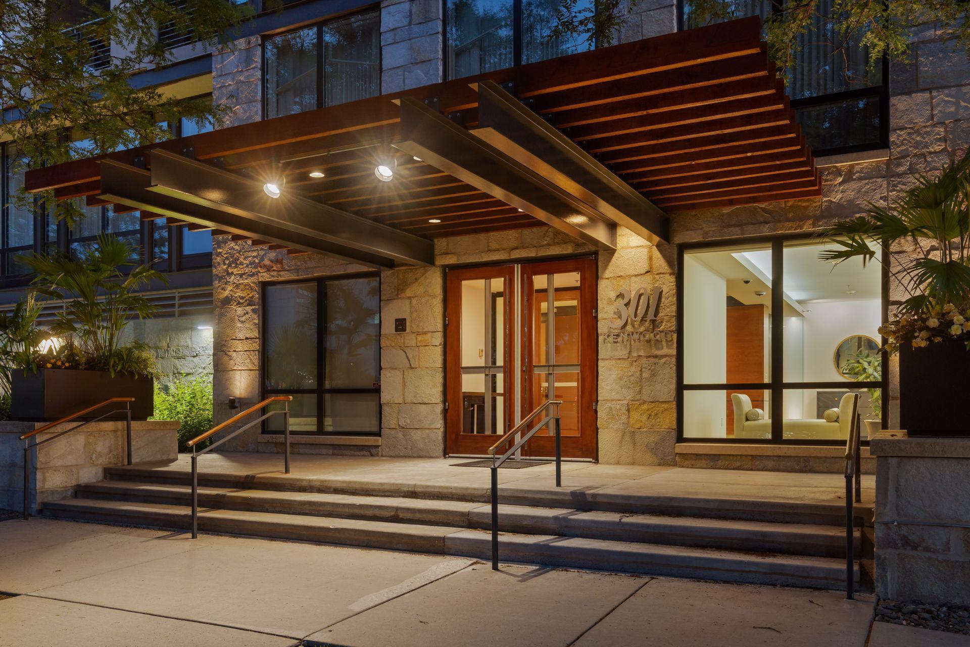 View of Residential at 301 Kenwood Parkway #600, Minneapolis MN 55403, Minneapolis (24 of 43) - Mike Wilen | Minnesota Team Real Estate