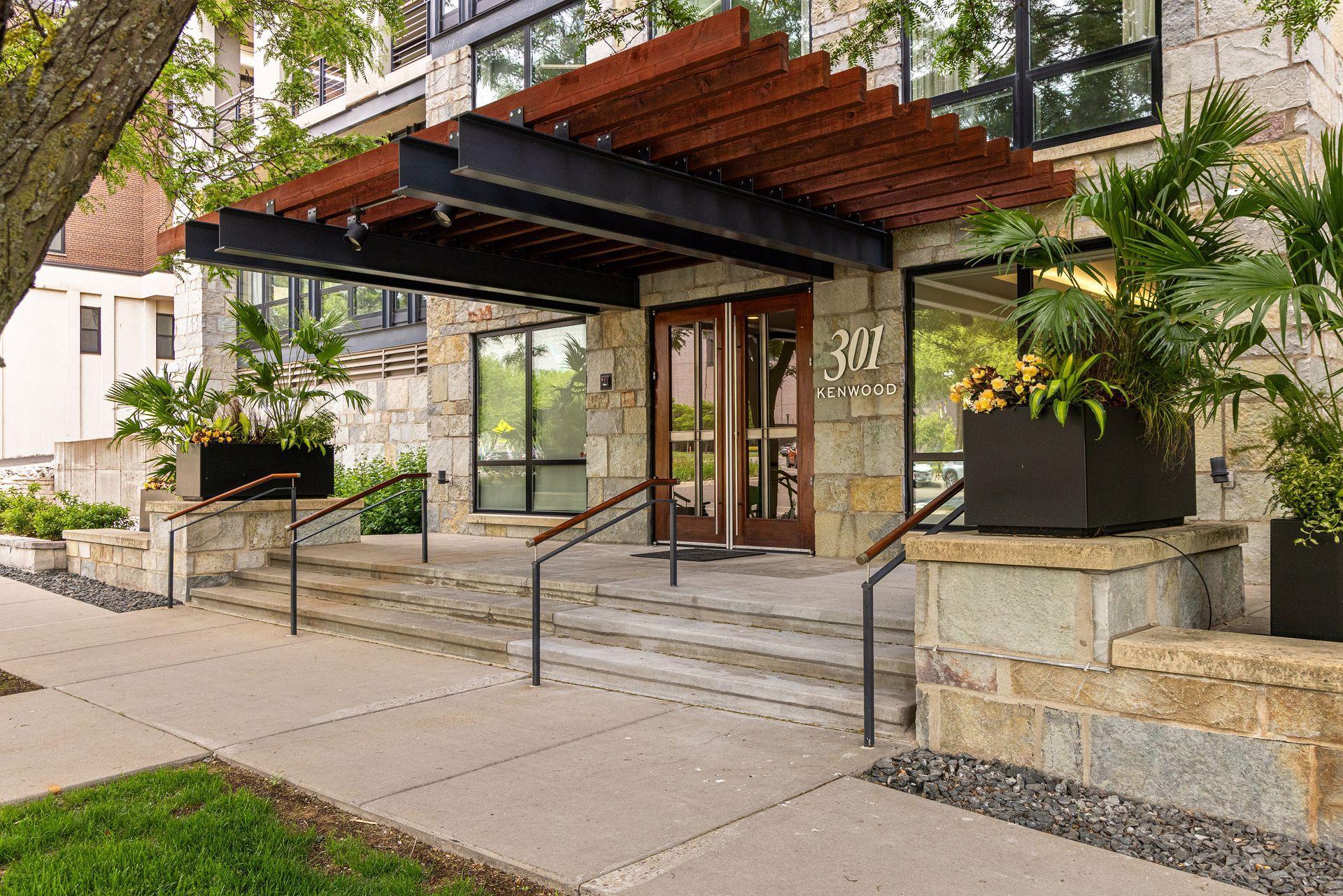 View of Residential at 301 Kenwood Parkway #600, Minneapolis MN 55403, Minneapolis (3 of 43) - Mike Wilen | Minnesota Team Real Estate