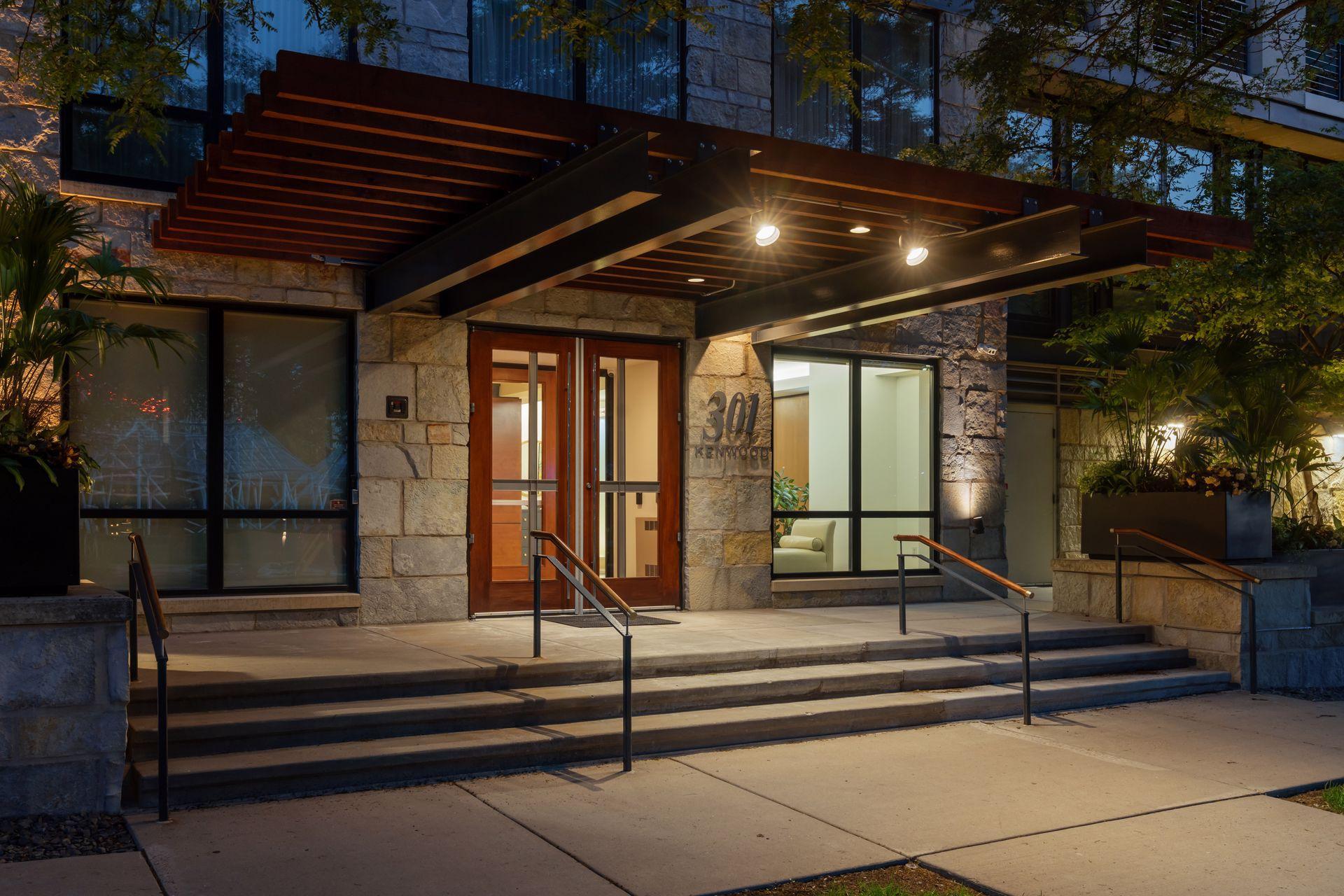 View of Residential at 301 Kenwood Parkway #600, Minneapolis MN 55403, Minneapolis (36 of 43) - Mike Wilen | Minnesota Team Real Estate