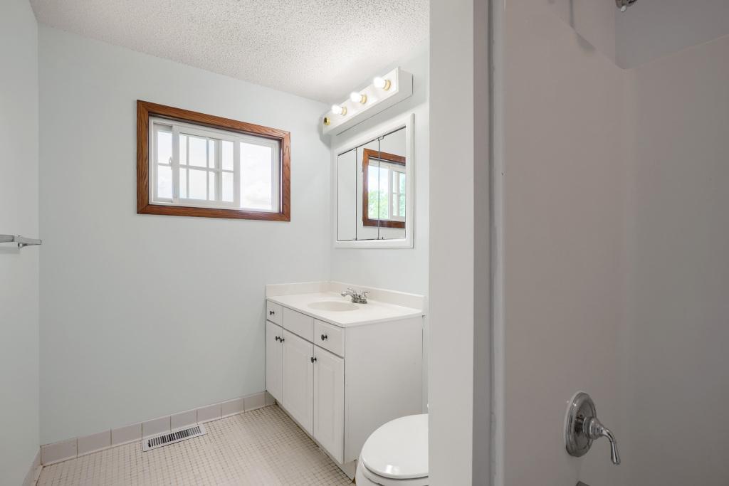 View of Residential at 9200 Harkness Avenue, Cottage Grove MN 55016, Cottage Grove (12 of 17) - Mike Wilen | Minnesota Team Real Estate