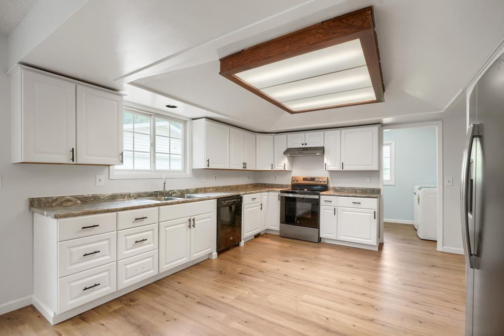 View of Residential at 9200 Harkness Avenue, Cottage Grove MN 55016, Cottage Grove (3 of 17) - Mike Wilen | Minnesota Team Real Estate