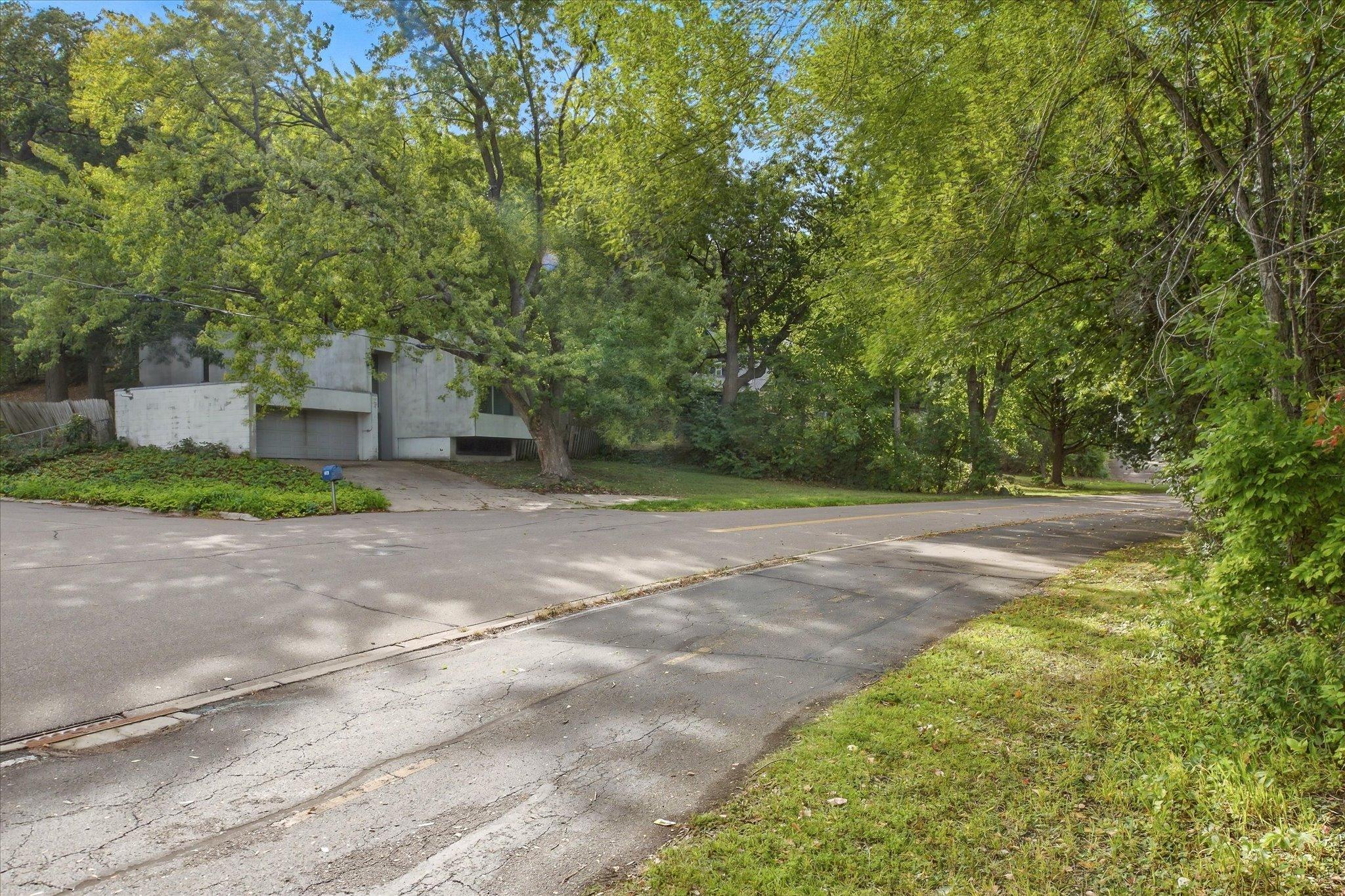 View of Residential at 2280 Medicine Lake Boulevard, Plymouth MN 55441, Plymouth (34 of 46) - Mike Wilen | Minnesota Team Real Estate