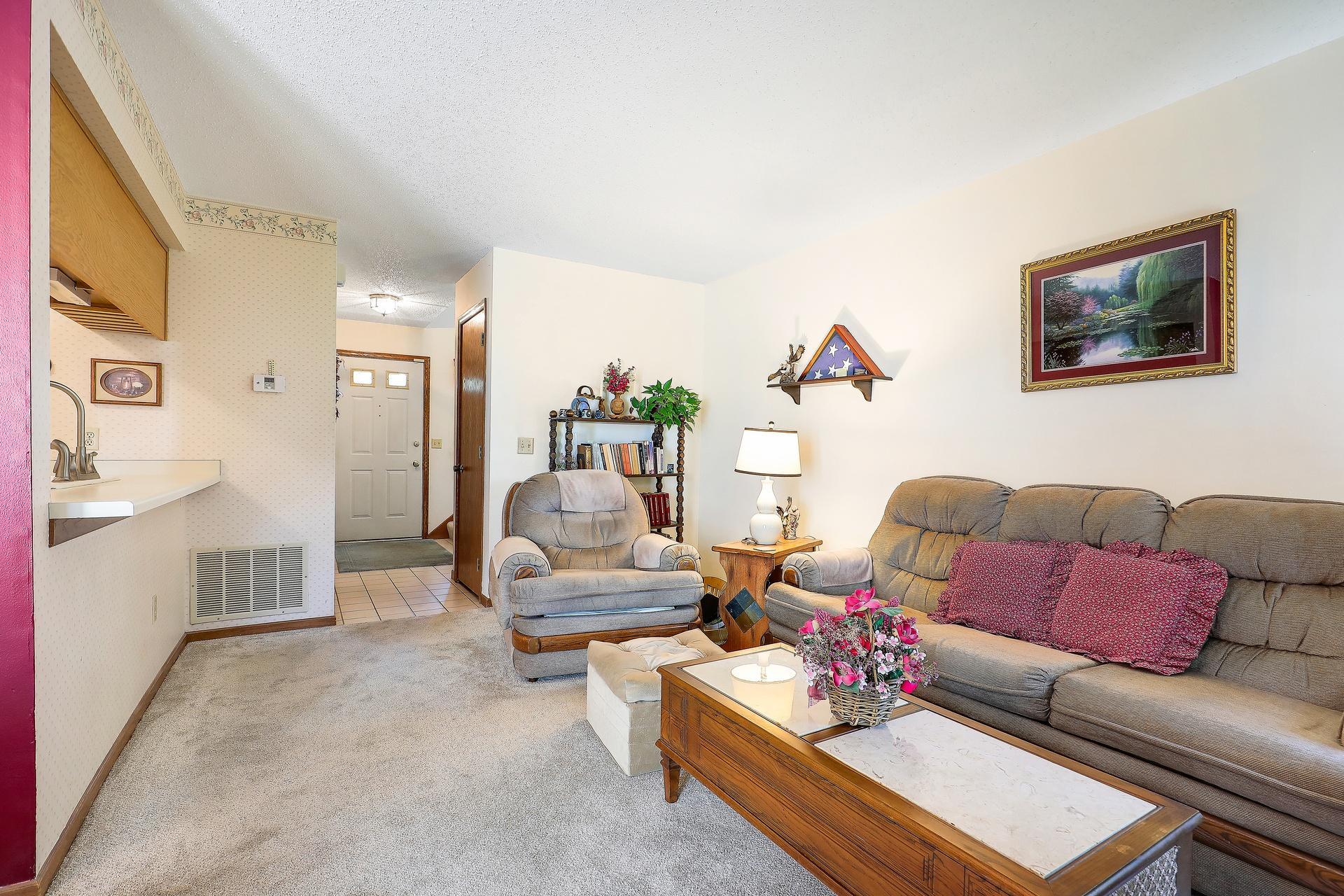View of Residential at 14389 Bedford Drive, Eden Prairie MN 55346, Eden Prairie (16 of 60) - Mike Wilen | Minnesota Team Real Estate