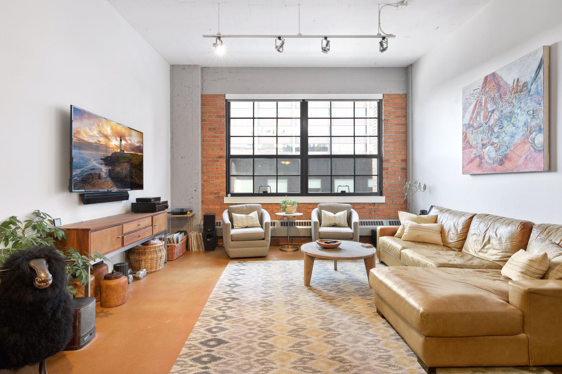 View of Residential at 250 Park Avenue #404, Minneapolis MN 55415, Minneapolis (8 of 23) - Mike Wilen | Minnesota Team Real Estate