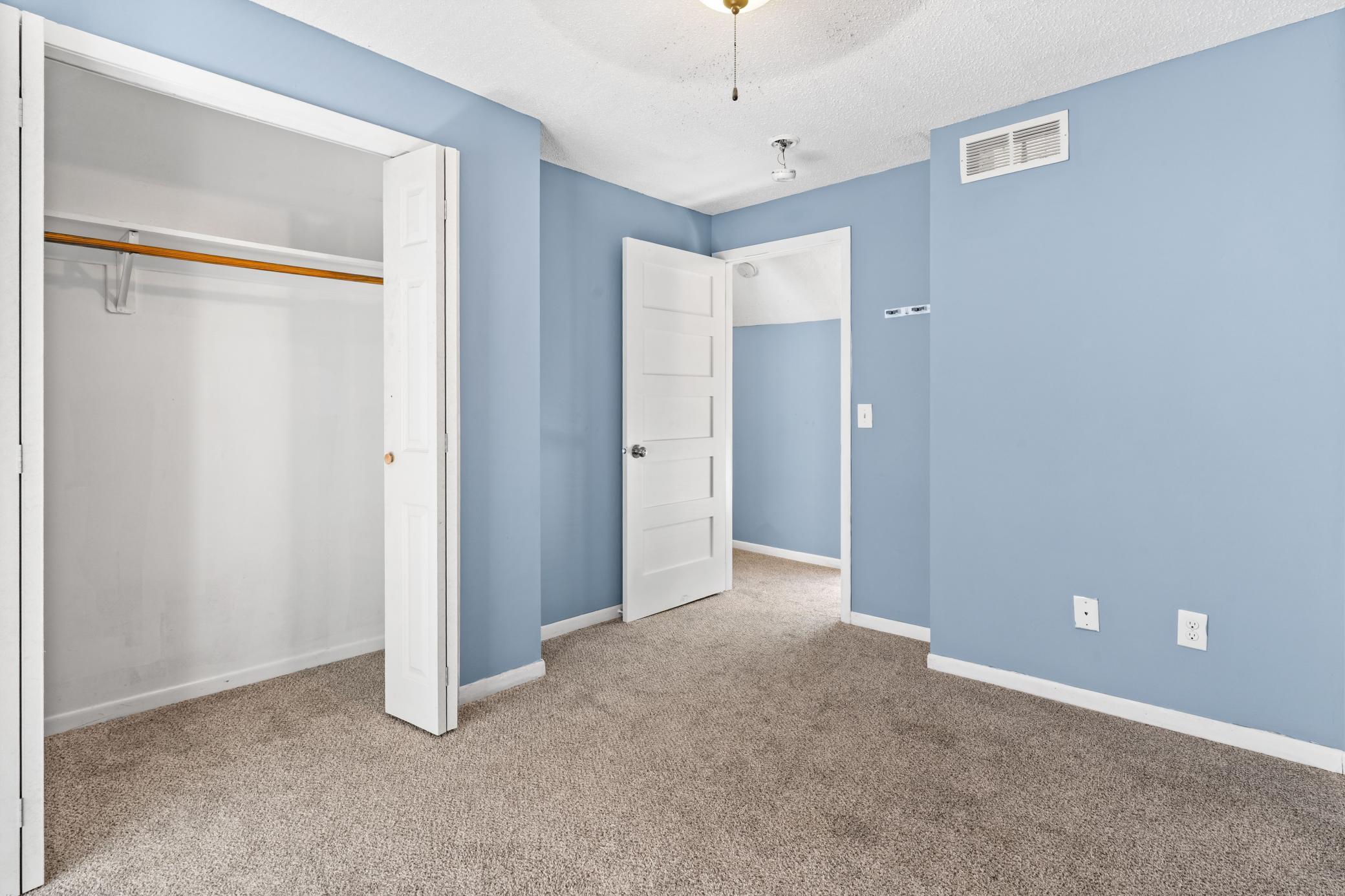 View of Residential Income at 1518 Park Avenue, Minneapolis MN 55404, Minneapolis (25 of 26) - Mike Wilen | Minnesota Team Real Estate
