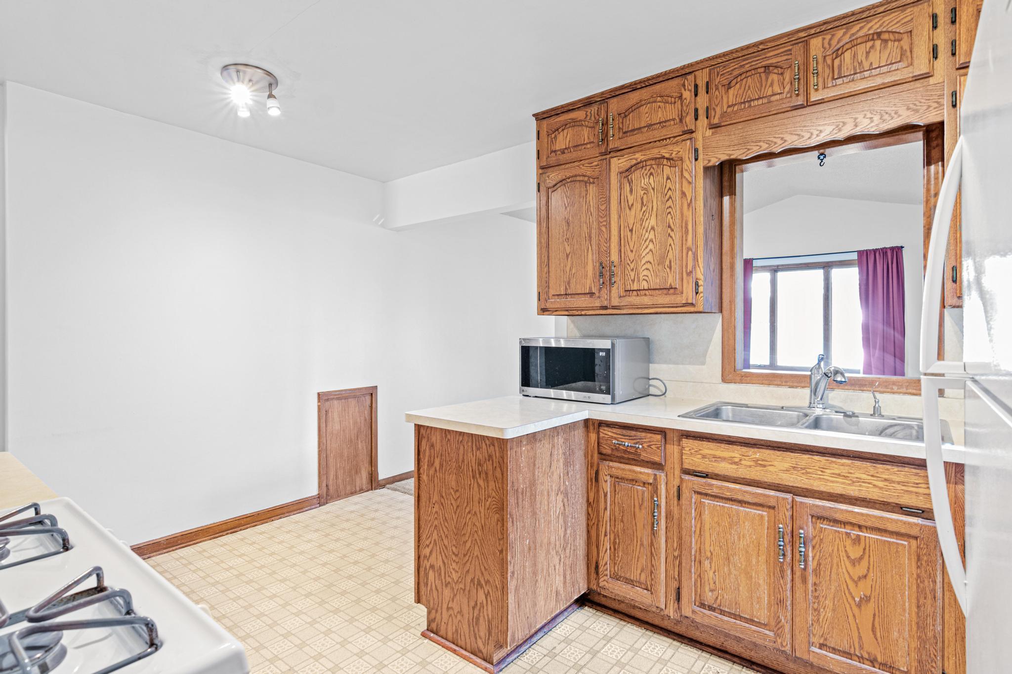 View of Residential at 3647 28th Avenue, Minneapolis MN 55406, Minneapolis (9 of 28) - Mike Wilen | Minnesota Team Real Estate