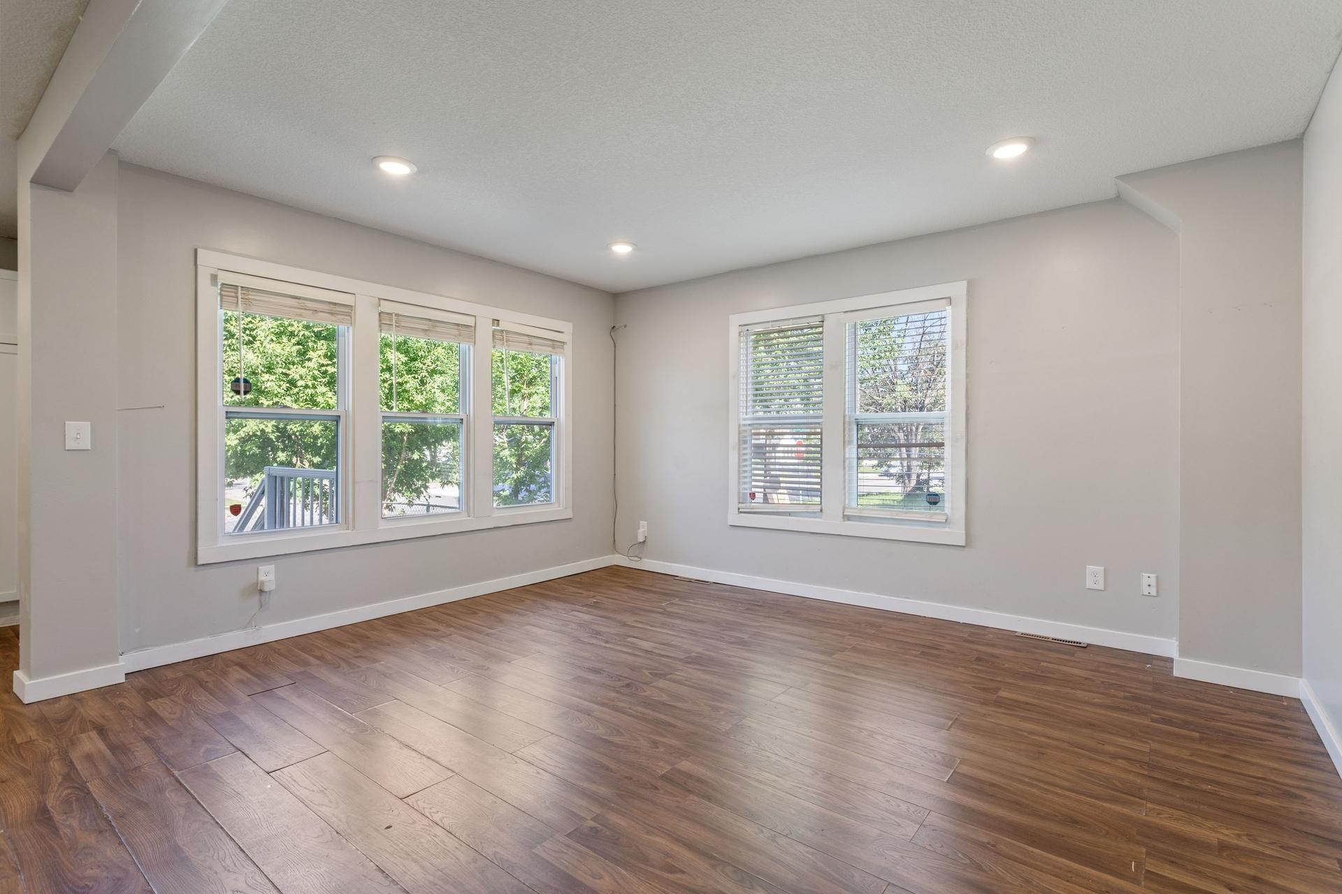 View of Residential at 3858 Fremont Avenue, Minneapolis MN 55412, Minneapolis (14 of 17) - Mike Wilen | Minnesota Team Real Estate