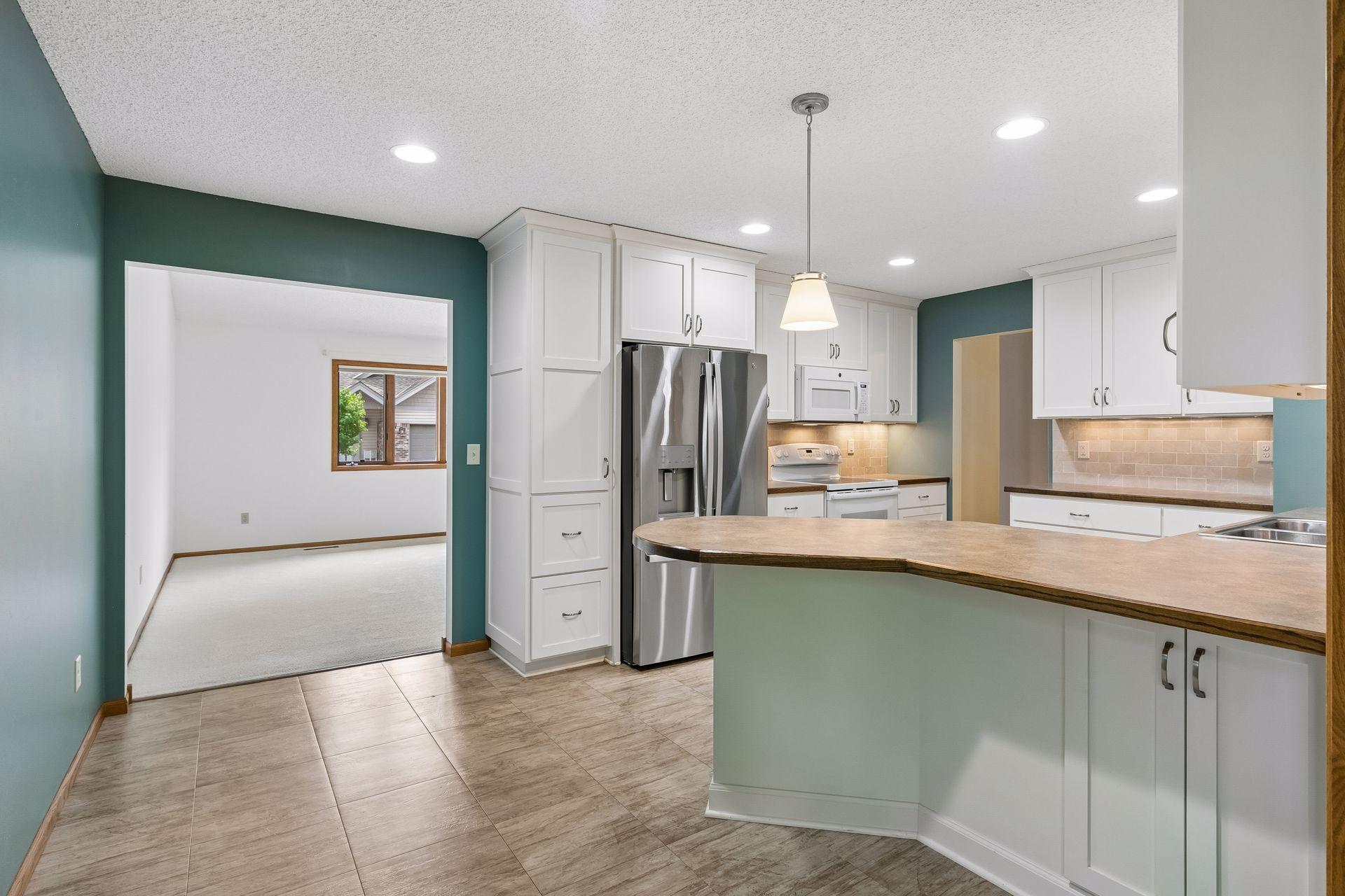 View of Residential at 13410 Parkwood Drive, Burnsville MN 55337, Burnsville (7 of 31) - Mike Wilen | Minnesota Team Real Estate