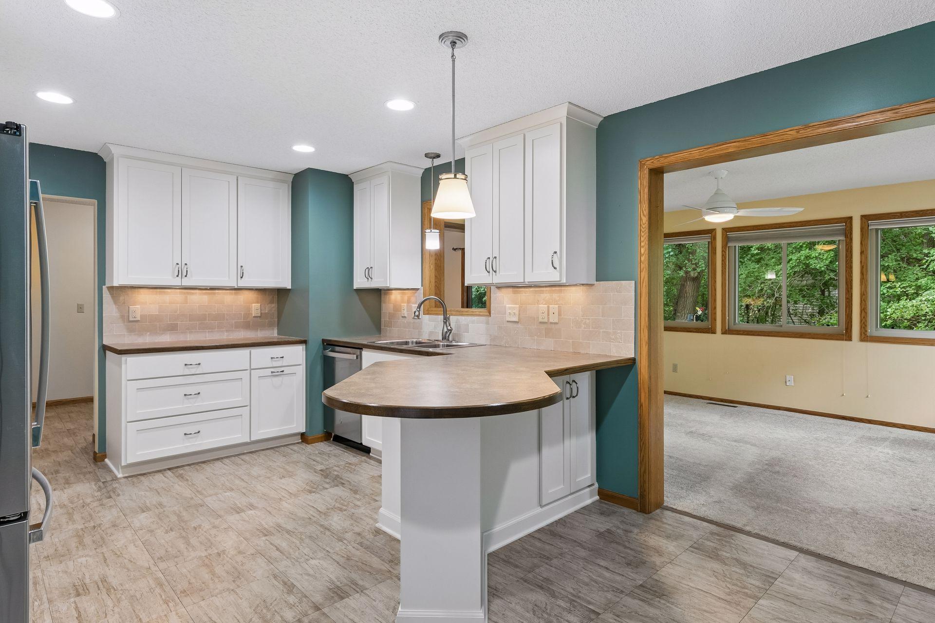 View of Residential at 13410 Parkwood Drive, Burnsville MN 55337, Burnsville (6 of 31) - Mike Wilen | Minnesota Team Real Estate