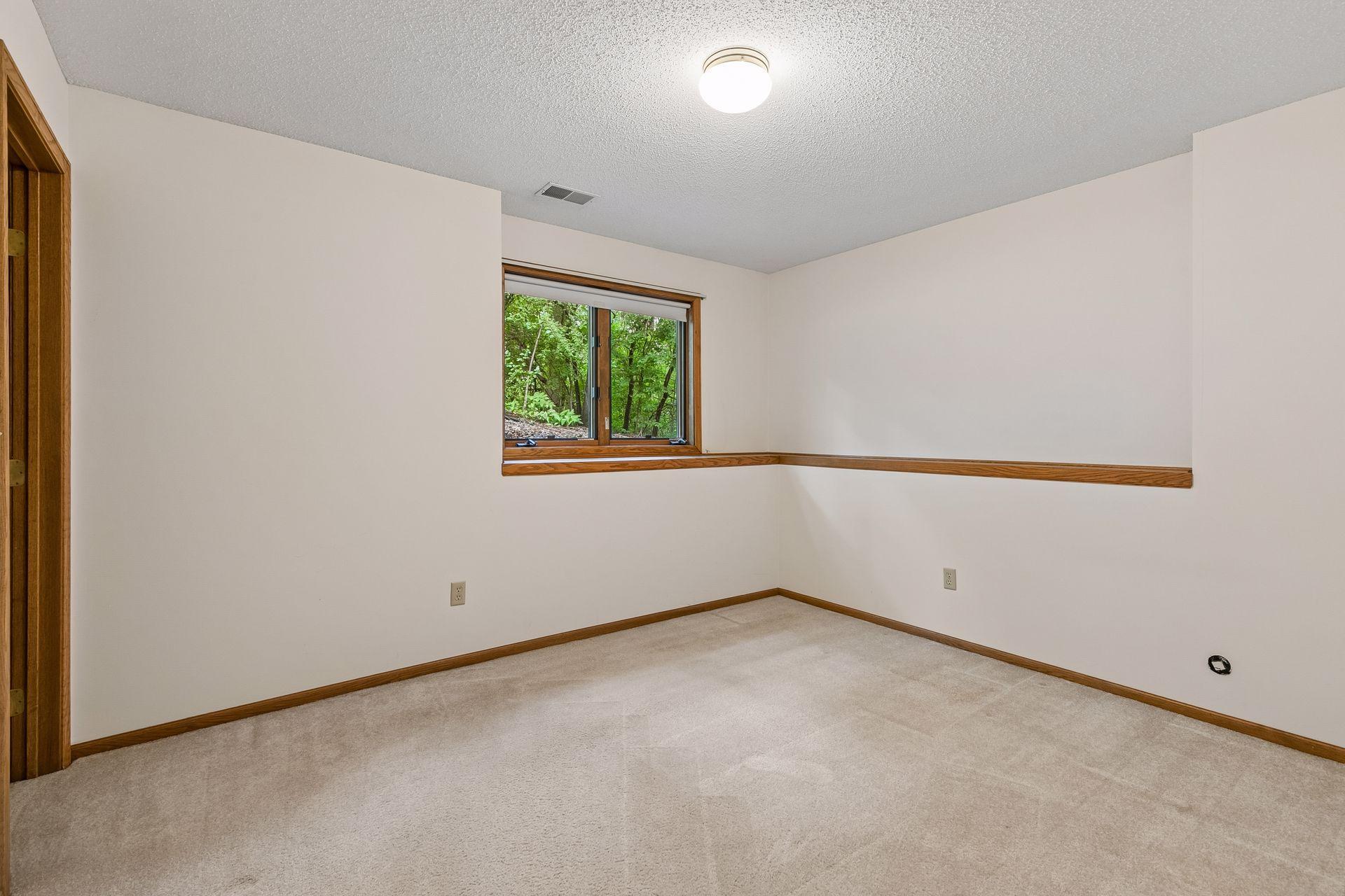 View of Residential at 13410 Parkwood Drive, Burnsville MN 55337, Burnsville (28 of 31) - Mike Wilen | Minnesota Team Real Estate
