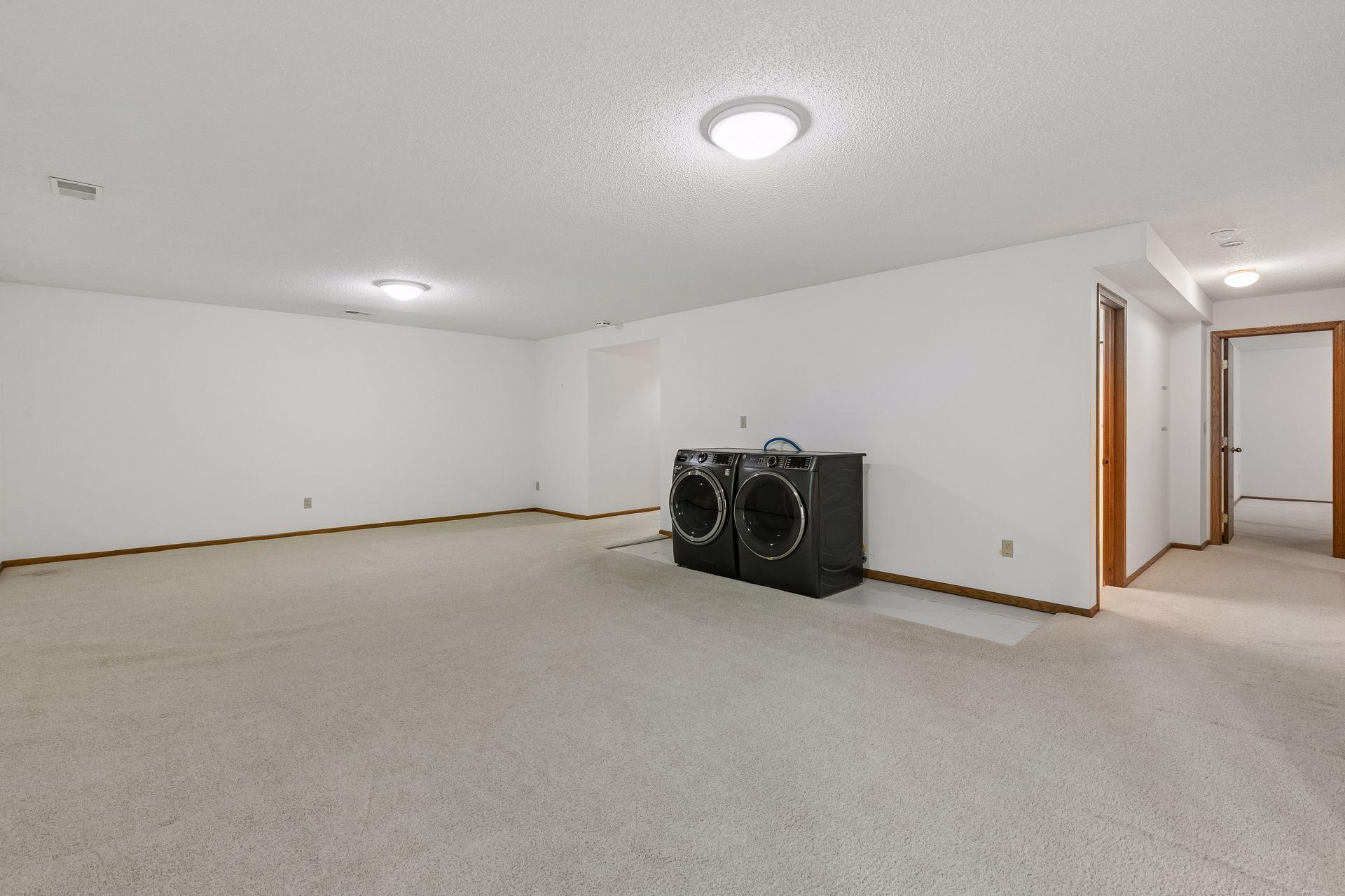 View of Residential at 13410 Parkwood Drive, Burnsville MN 55337, Burnsville (23 of 31) - Mike Wilen | Minnesota Team Real Estate