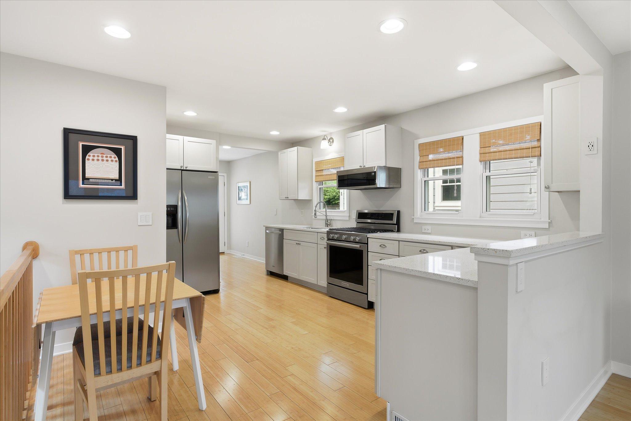 View of Residential at 1264 Hoyt Avenue, Saint Paul MN 55108, Saint Paul (8 of 27) - Mike Wilen | Minnesota Team Real Estate