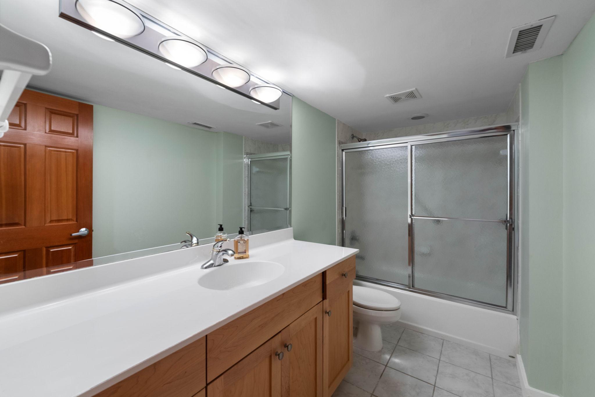 View of Residential at 506 River Street, Minneapolis MN 55401, Minneapolis (47 of 51) - Mike Wilen | Minnesota Team Real Estate