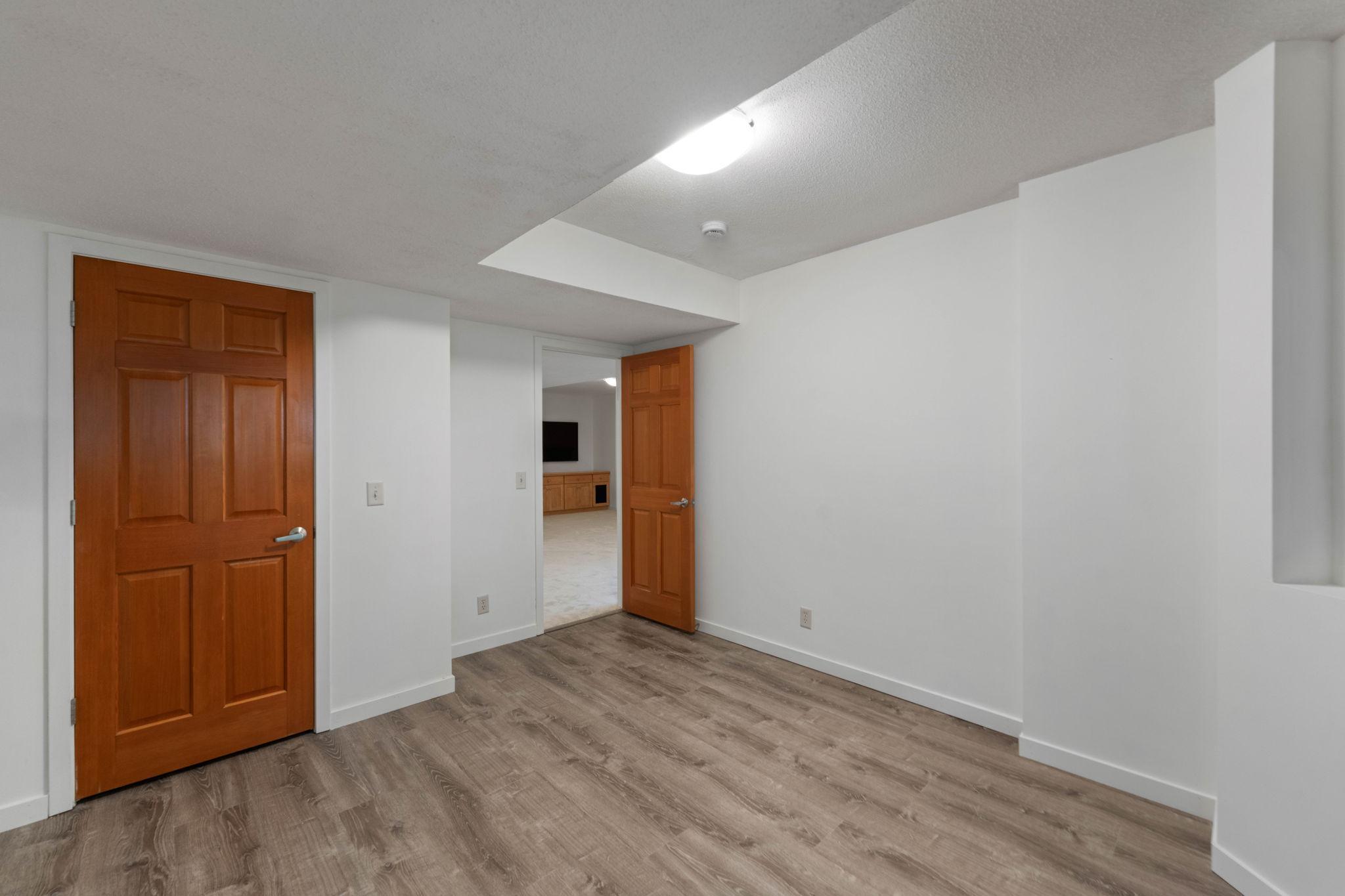 View of Residential at 506 River Street, Minneapolis MN 55401, Minneapolis (46 of 51) - Mike Wilen | Minnesota Team Real Estate