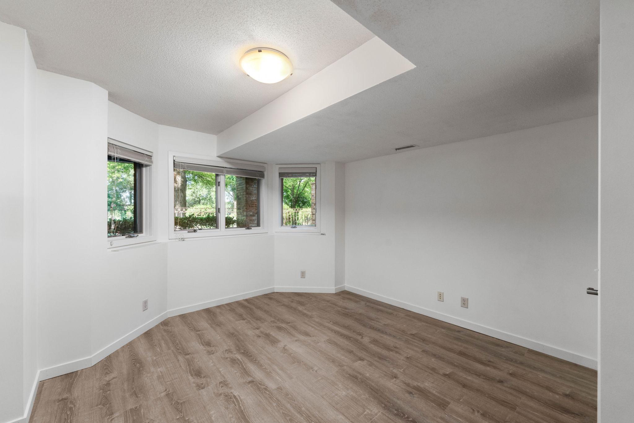 View of Residential at 506 River Street, Minneapolis MN 55401, Minneapolis (45 of 51) - Mike Wilen | Minnesota Team Real Estate