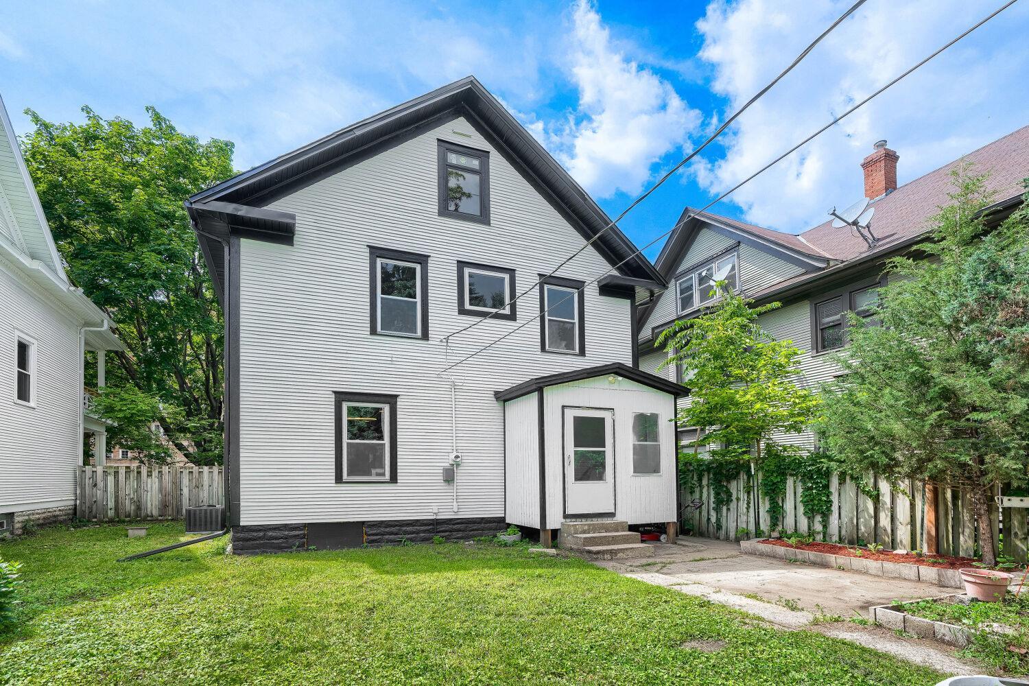 View of Residential at 2615 Columbus Avenue, Minneapolis MN 55407, Minneapolis (27 of 31) - Mike Wilen | Minnesota Team Real Estate