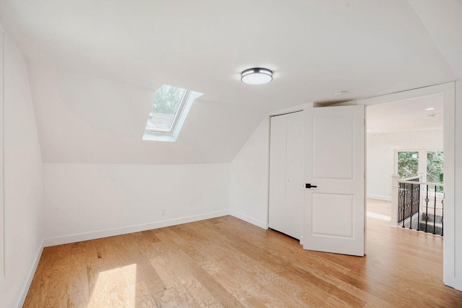 View of Residential at 2615 Columbus Avenue, Minneapolis MN 55407, Minneapolis (24 of 31) - Mike Wilen | Minnesota Team Real Estate