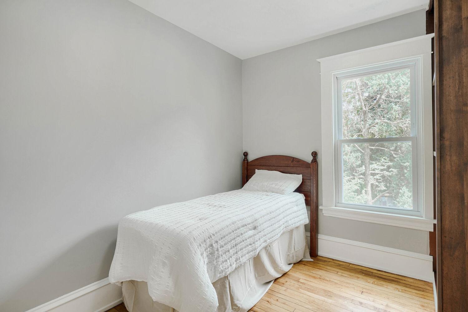 View of Residential at 2615 Columbus Avenue, Minneapolis MN 55407, Minneapolis (15 of 31) - Mike Wilen | Minnesota Team Real Estate