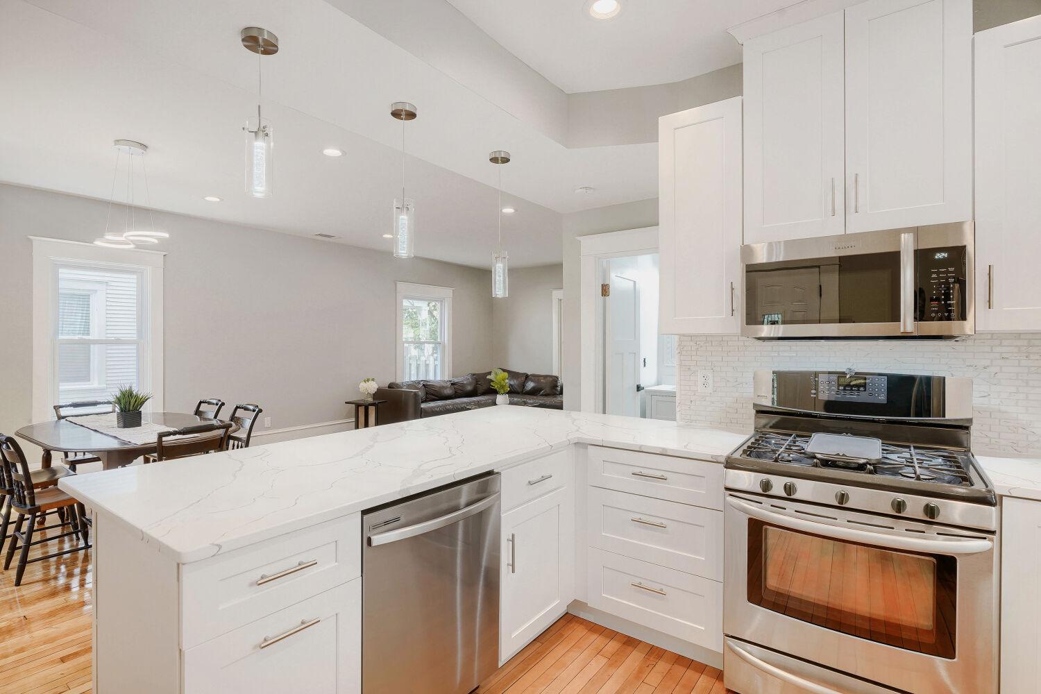 View of Residential at 2615 Columbus Avenue, Minneapolis MN 55407, Minneapolis (9 of 31) - Mike Wilen | Minnesota Team Real Estate