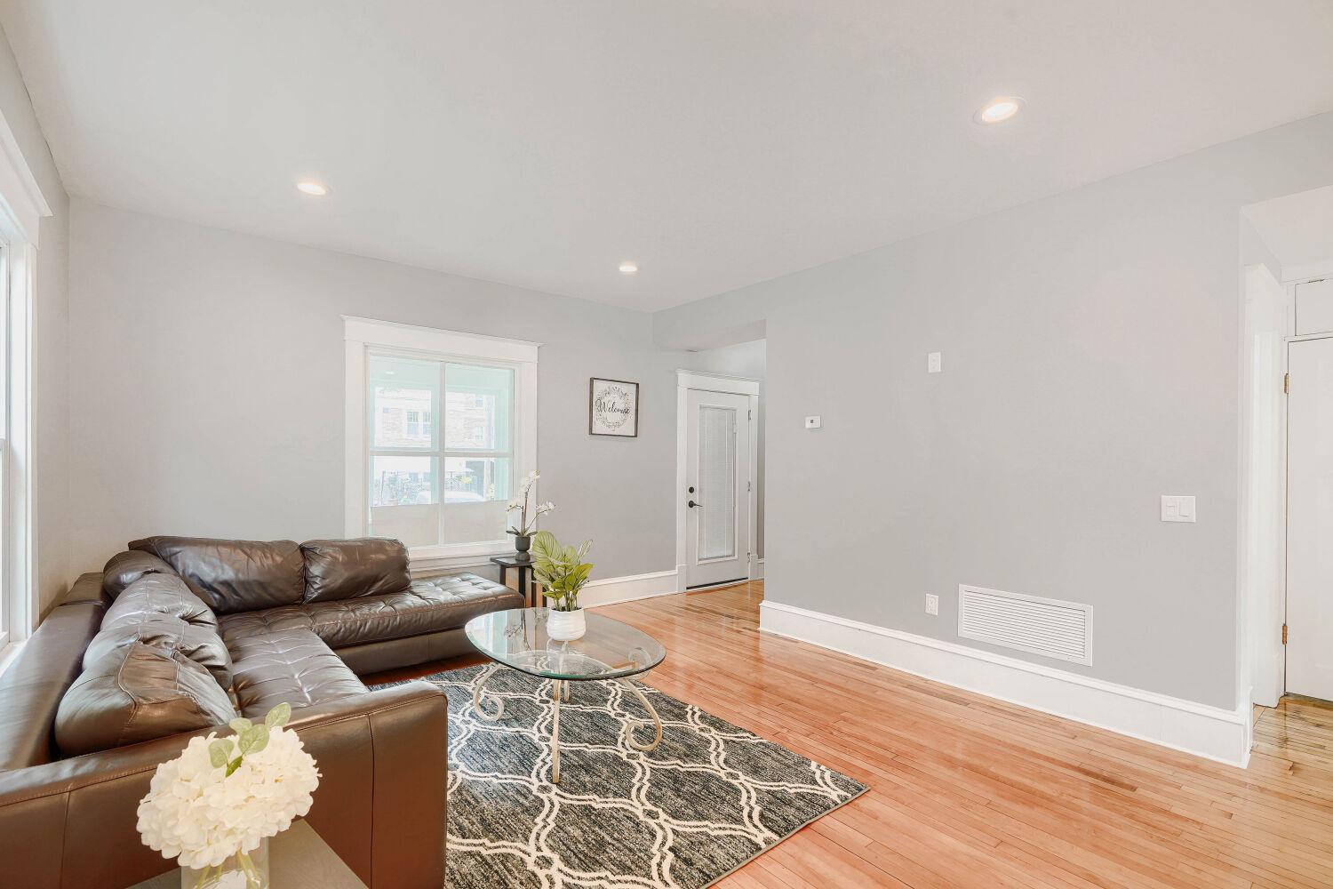 View of Residential at 2615 Columbus Avenue, Minneapolis MN 55407, Minneapolis (5 of 31) - Mike Wilen | Minnesota Team Real Estate