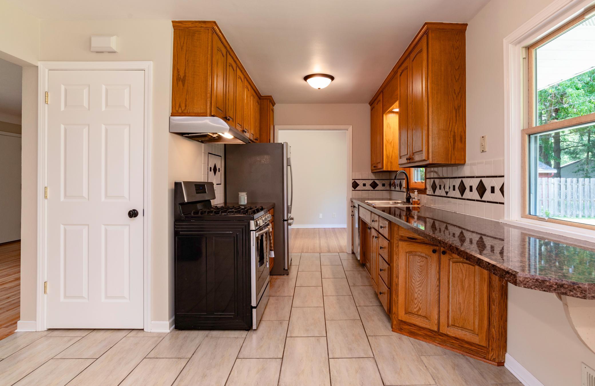 View of Residential at 2327 Circle Drive, White Bear Lake MN 55110, White Bear Lake (11 of 35) - Mike Wilen | Minnesota Team Real Estate