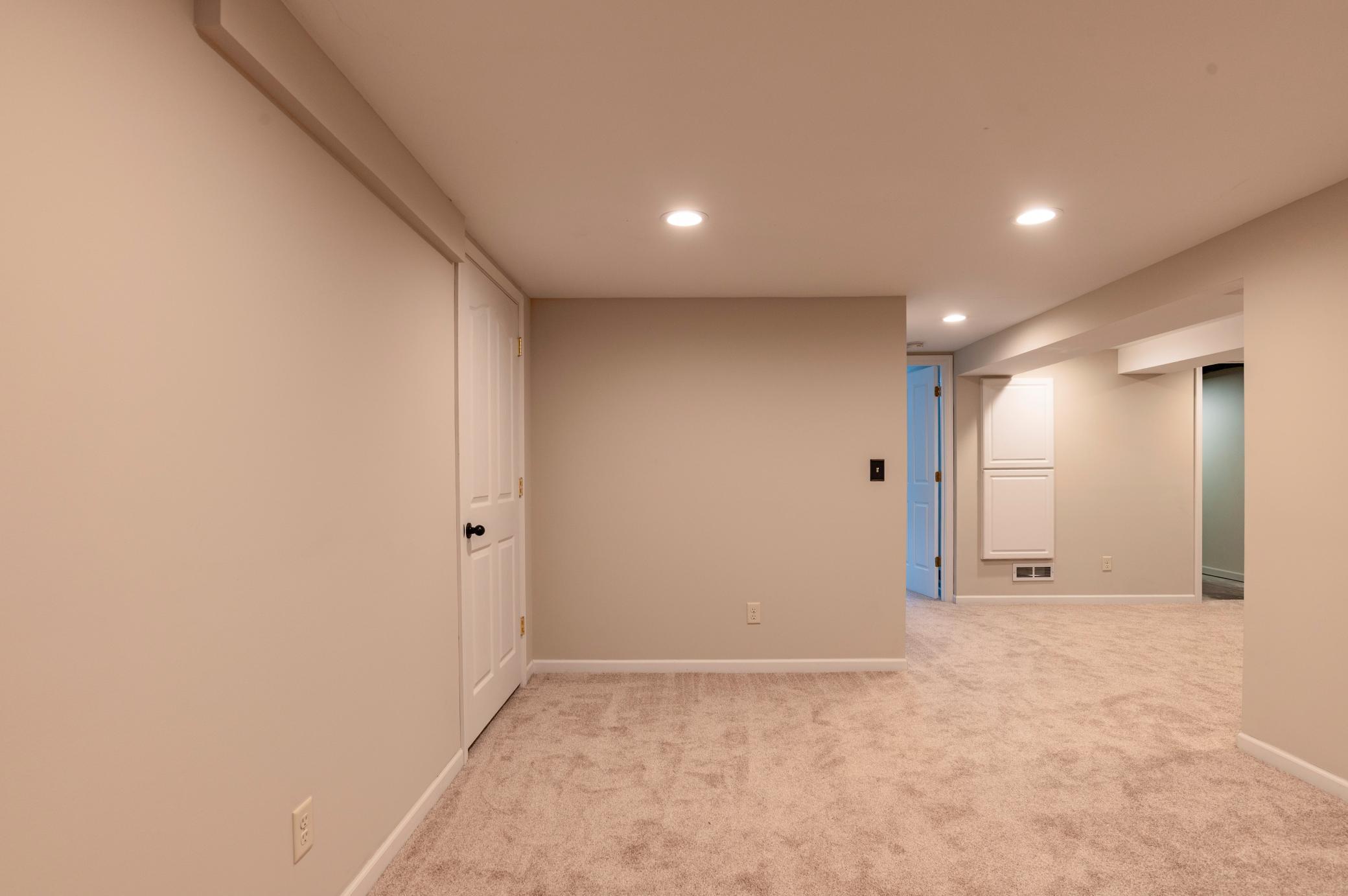 View of Residential at 2327 Circle Drive, White Bear Lake MN 55110, White Bear Lake (26 of 35) - Mike Wilen | Minnesota Team Real Estate