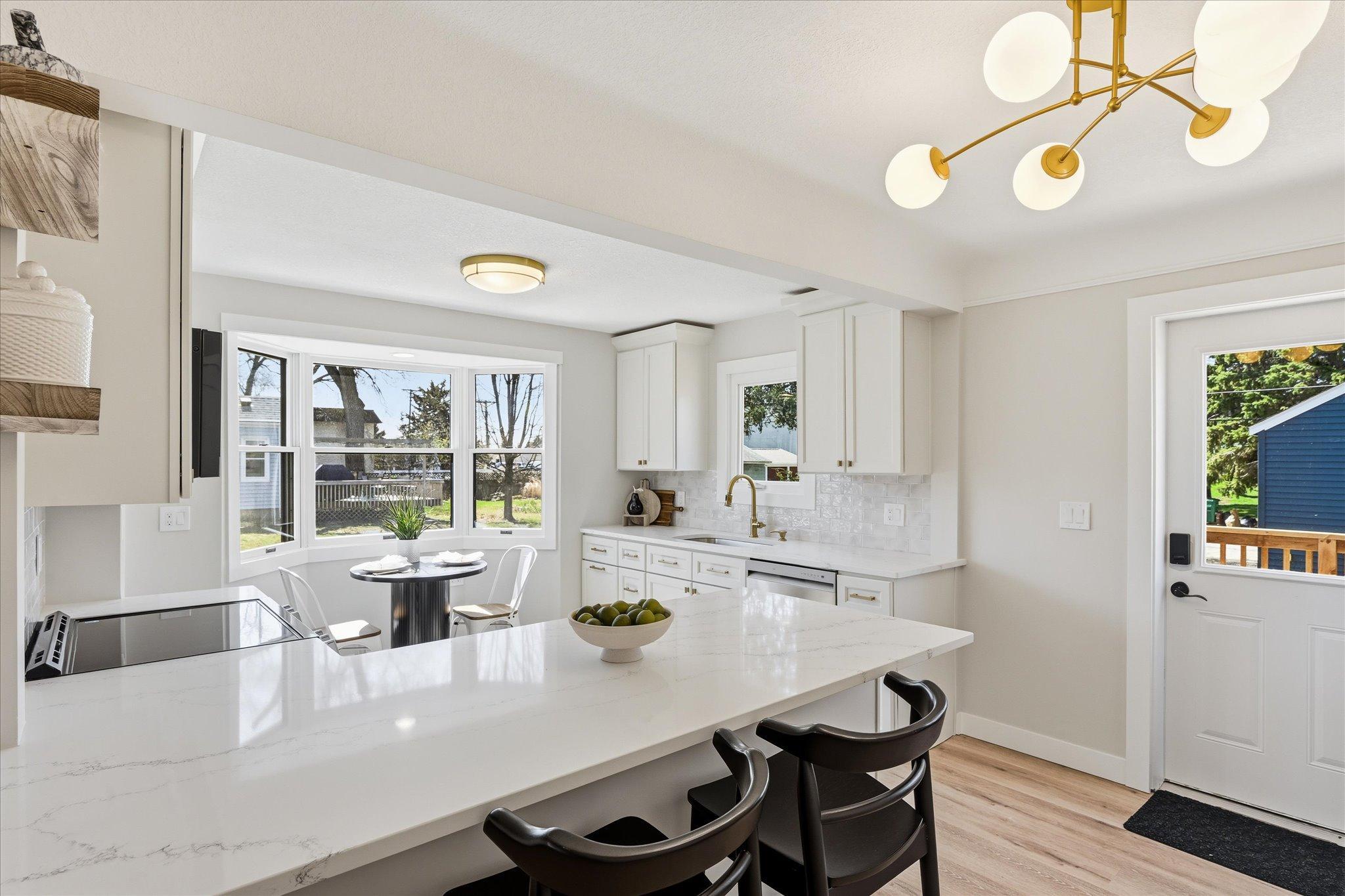 View of Residential at 3370 Library Lane, Saint Louis Park MN 55426, Saint Louis Park (21 of 56) - Mike Wilen | Minnesota Team Real Estate